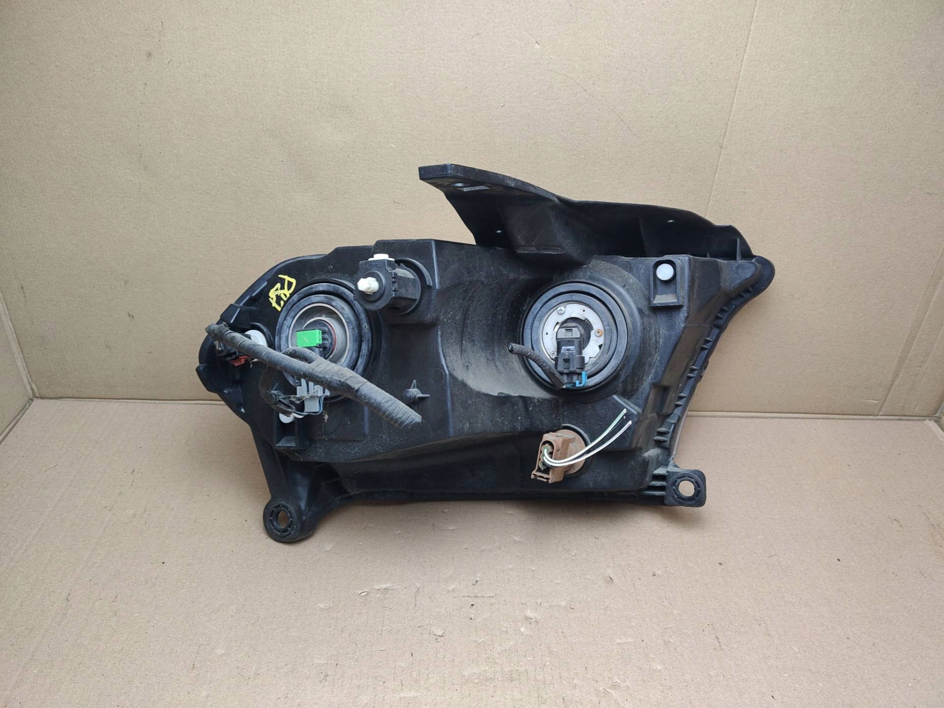 light front left side Dodge Durango 3 2012 08281810