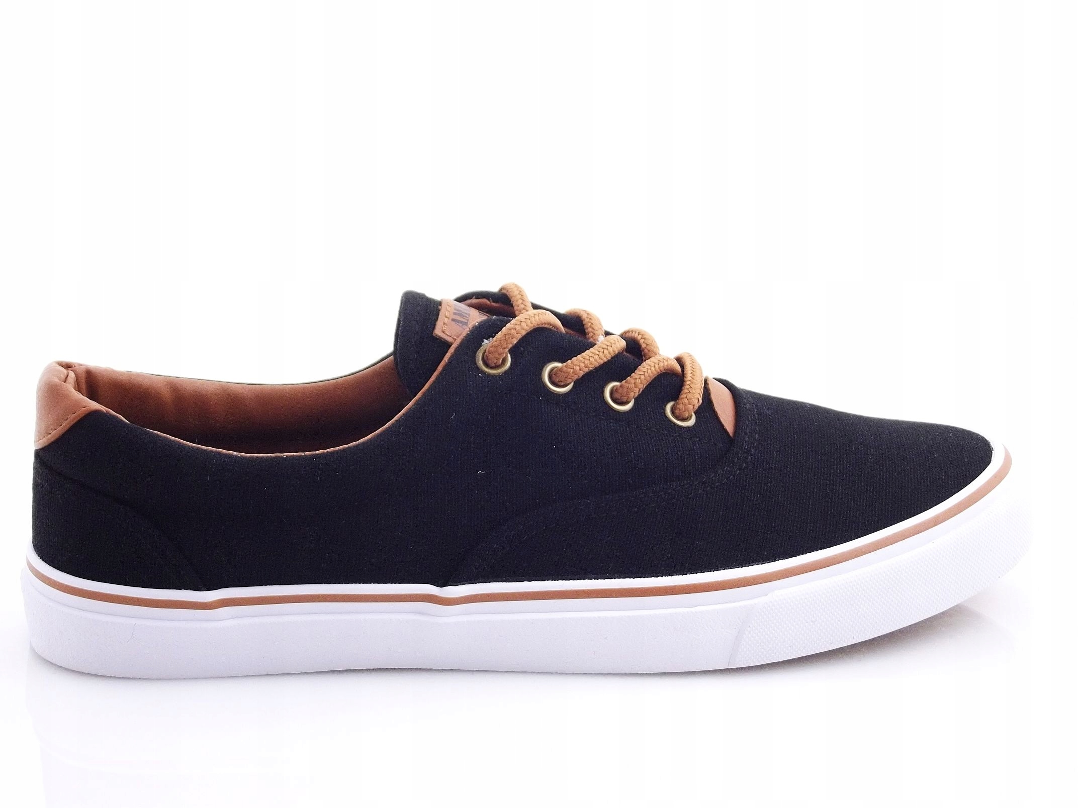 Tenisówki halówki American Club czarne kauczuk r45 EAN (GTIN) 5903497006782