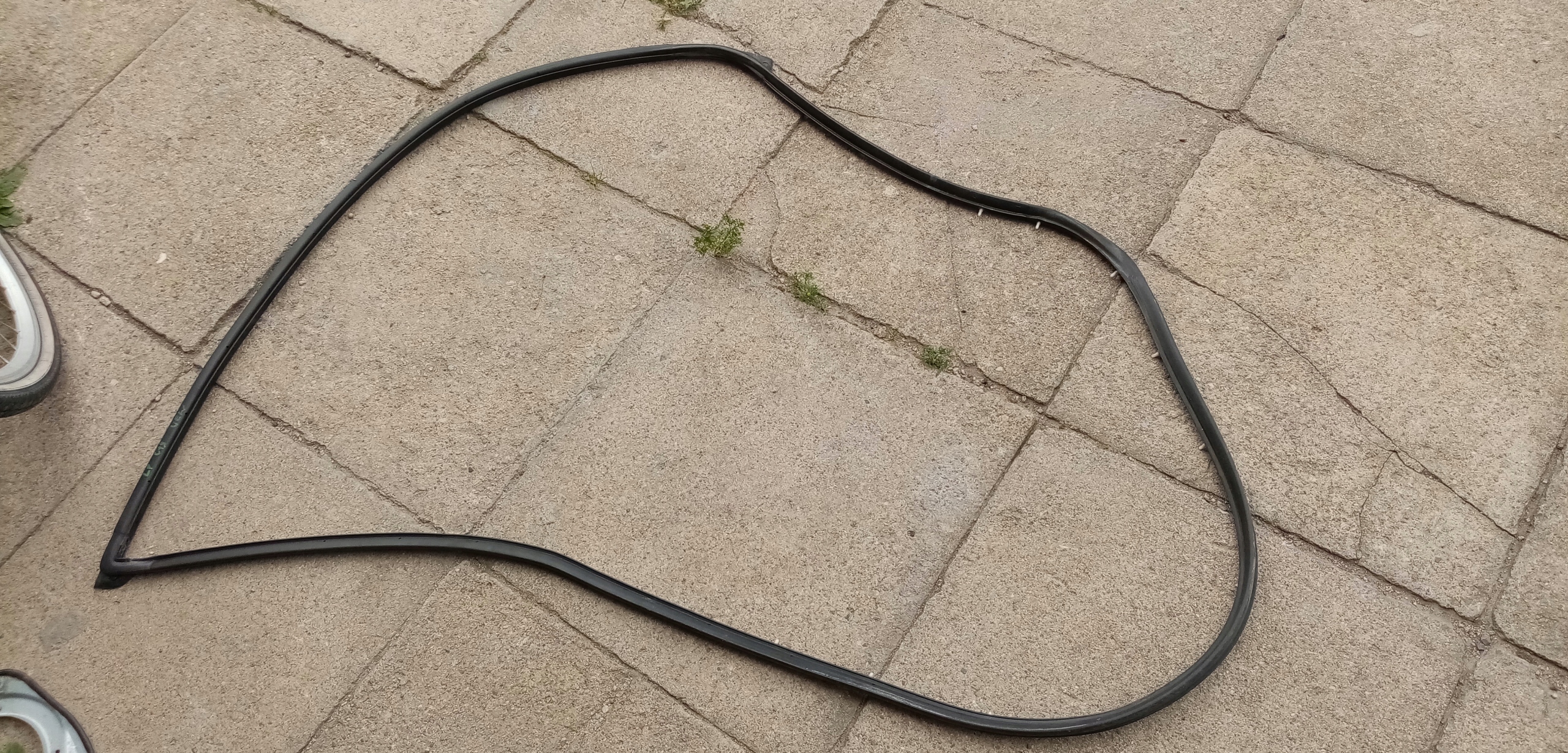 USZCZELKA WEWNĘTRZNA DRZWI LEWY PRZÓD KIA CEED I