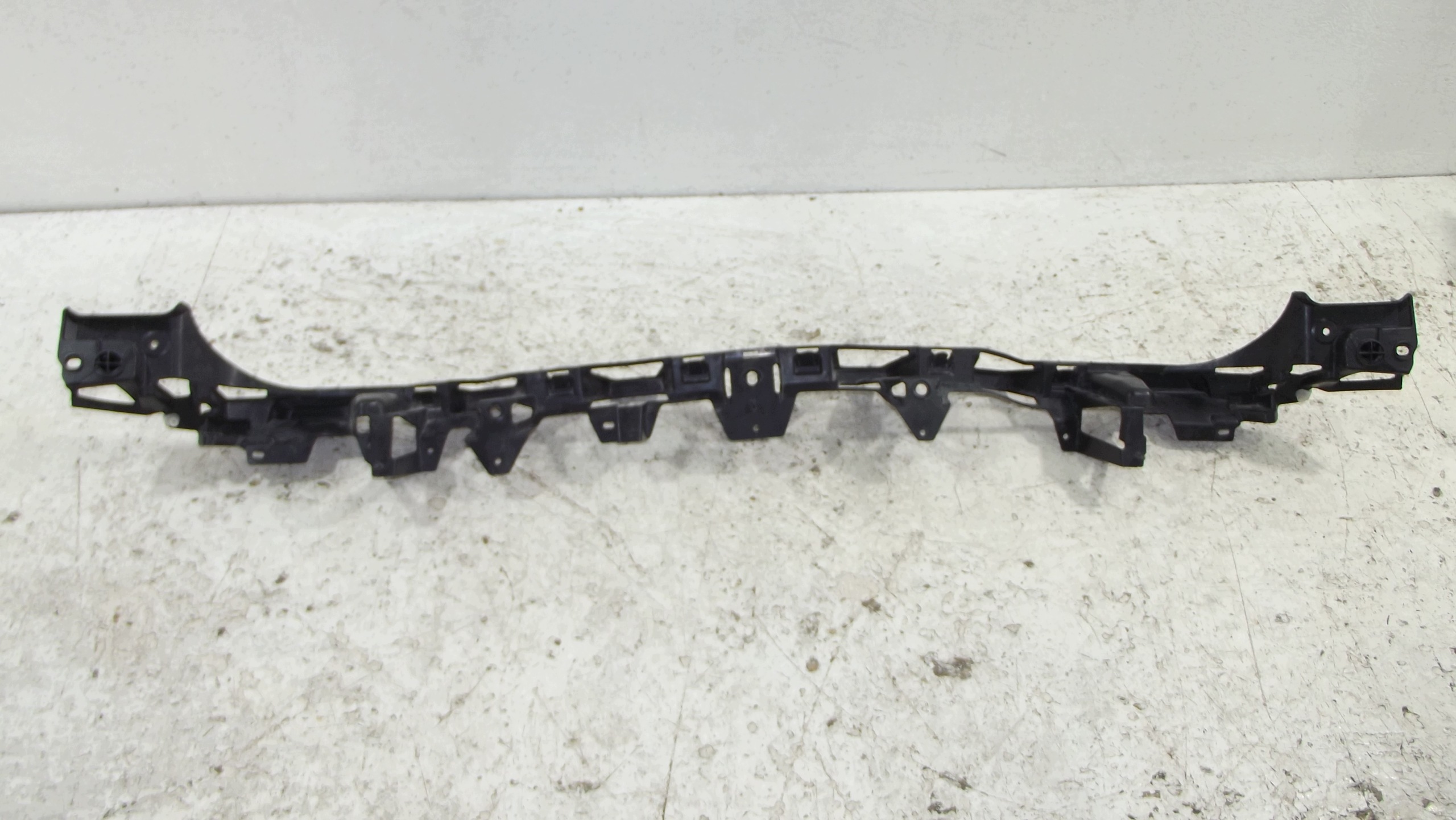 Land Rover Discovery V bumper bracket rear part HY32-17B861-AC