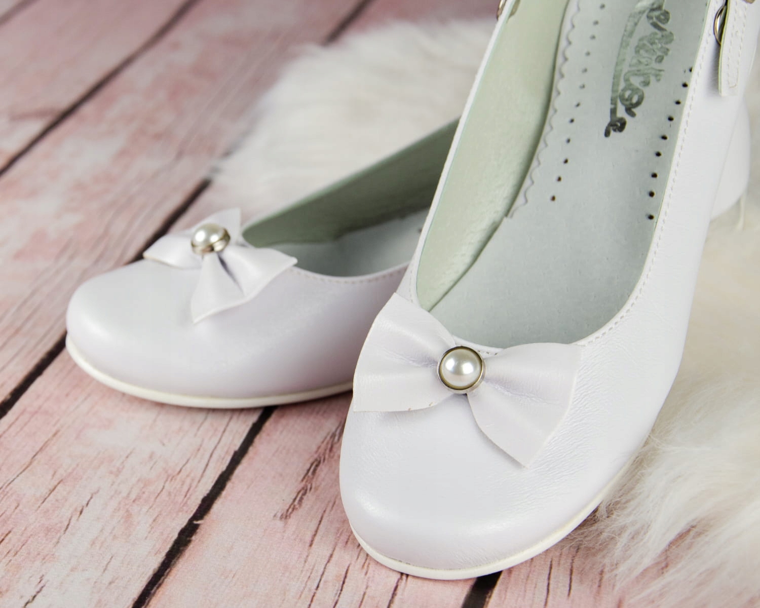 Buty komunijne dziewczęce KBD-806 - 39 EAN (GTIN) 5905413205194