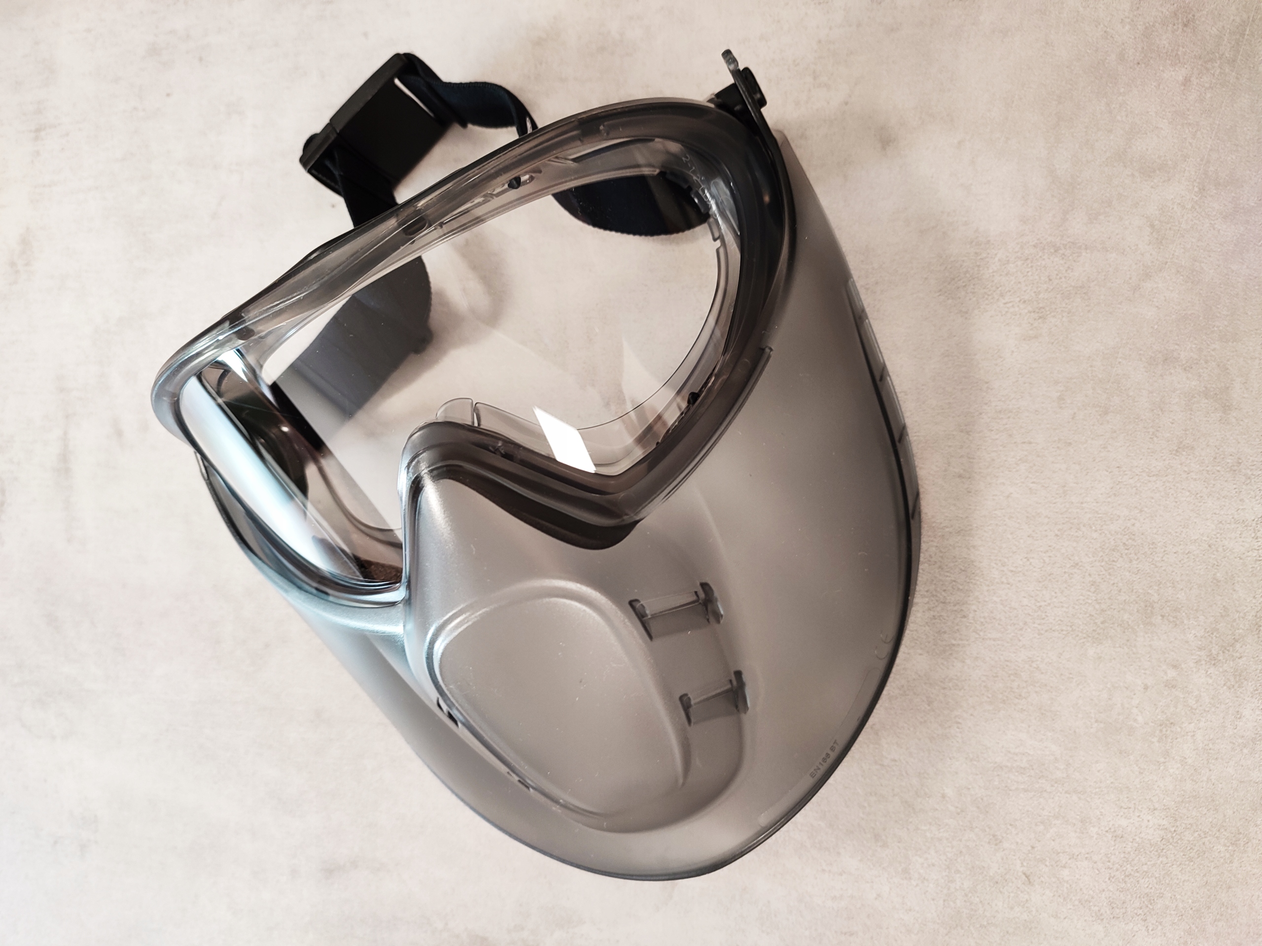 GOGLE Z OSLONĄ TWARZY PRZYŁBICA UCHYLNA STORMLUX Kod producenta inyghefw