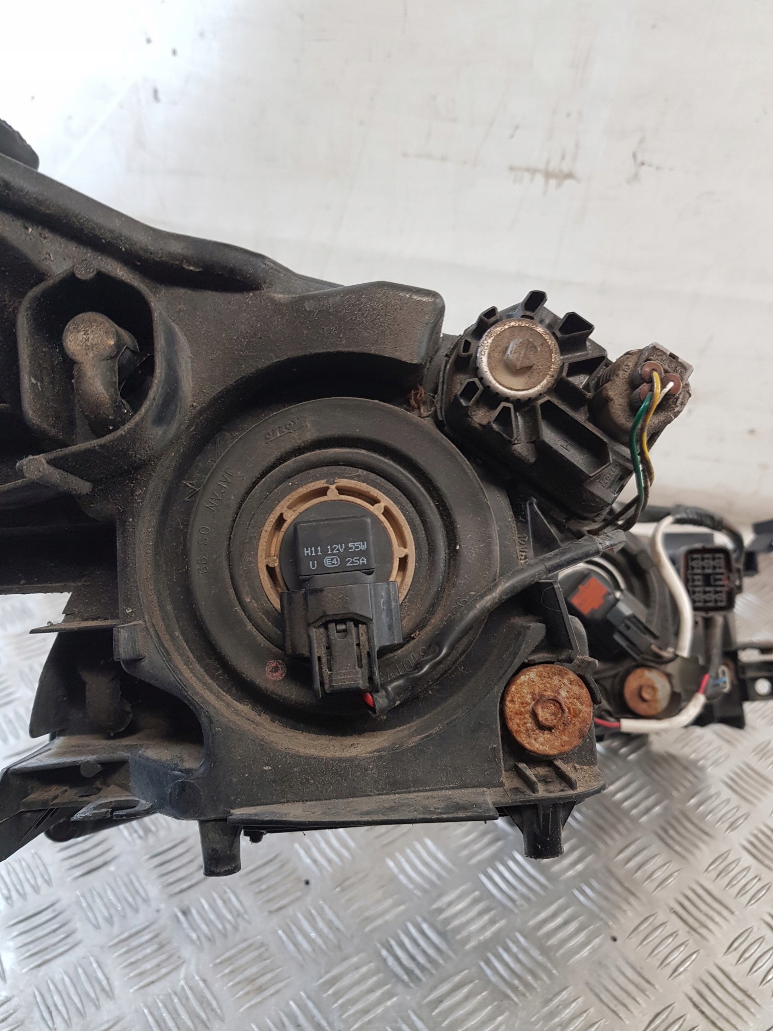 light left front GS1F51040 MAZDA 6 II GH EUROPA