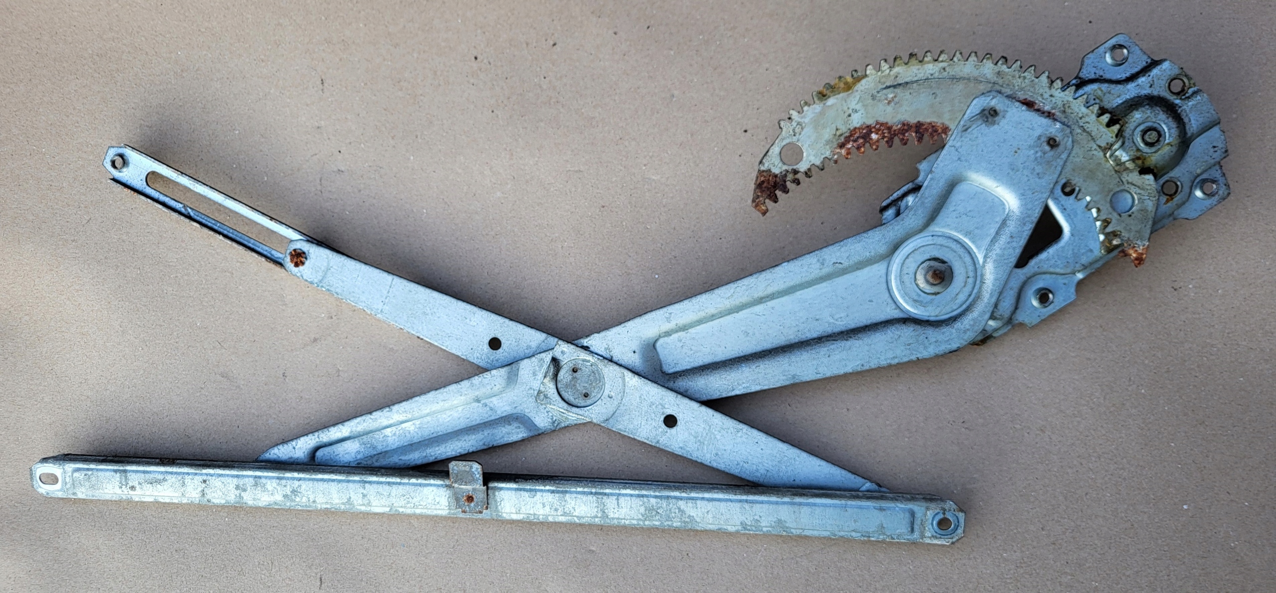 PODNOŚNIK SZYBY Z DRZWI PRAWYCH Toyota Genuine Corolla AE86 Trueno RH OE Typ samochodu Samochody osobowe