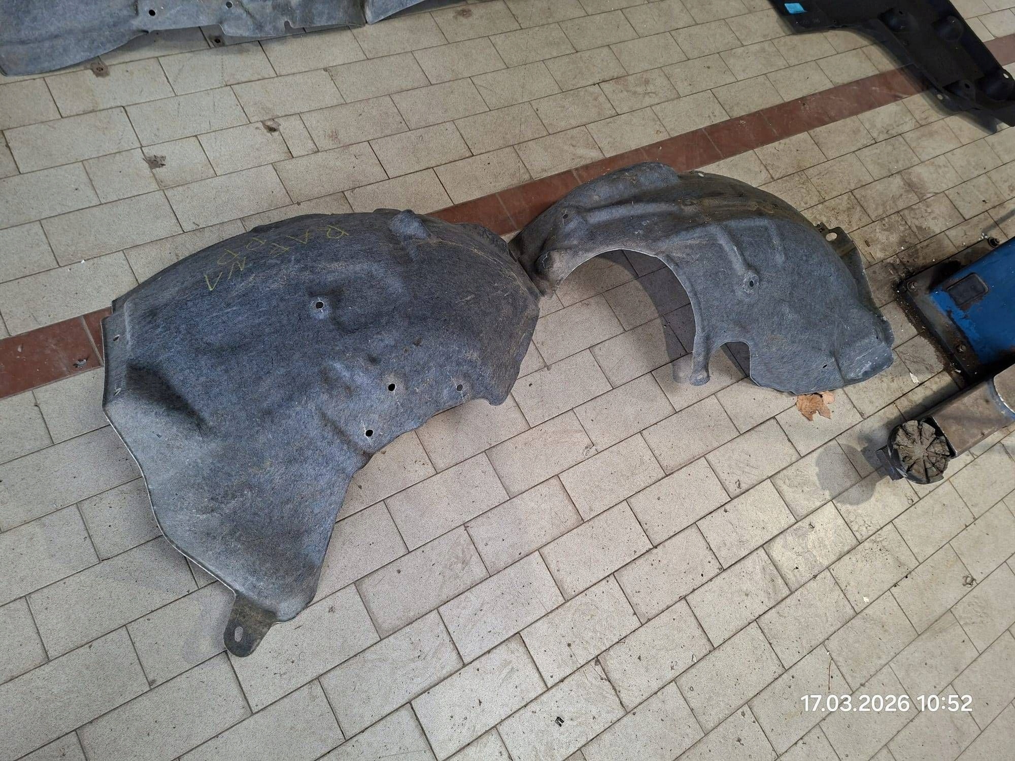 mudguard front right side Renault Rafale