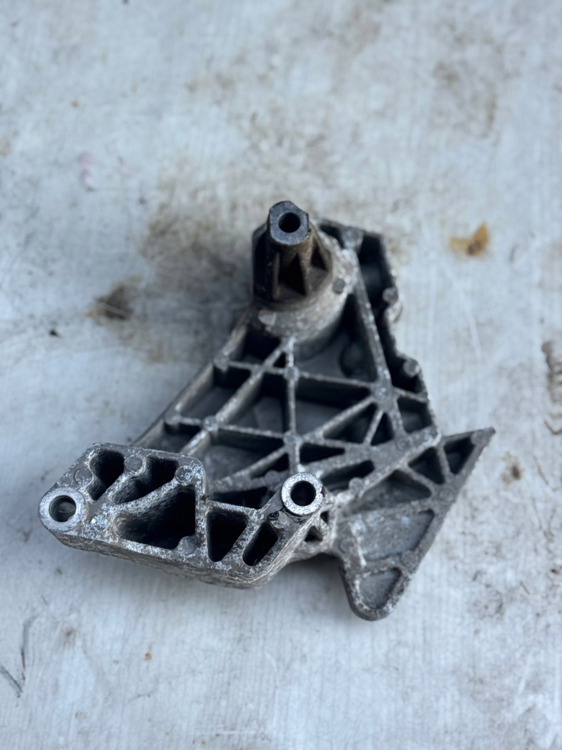 engine mount 06F199207H Audi VW Skoda Seat 2.0 fsi bdb