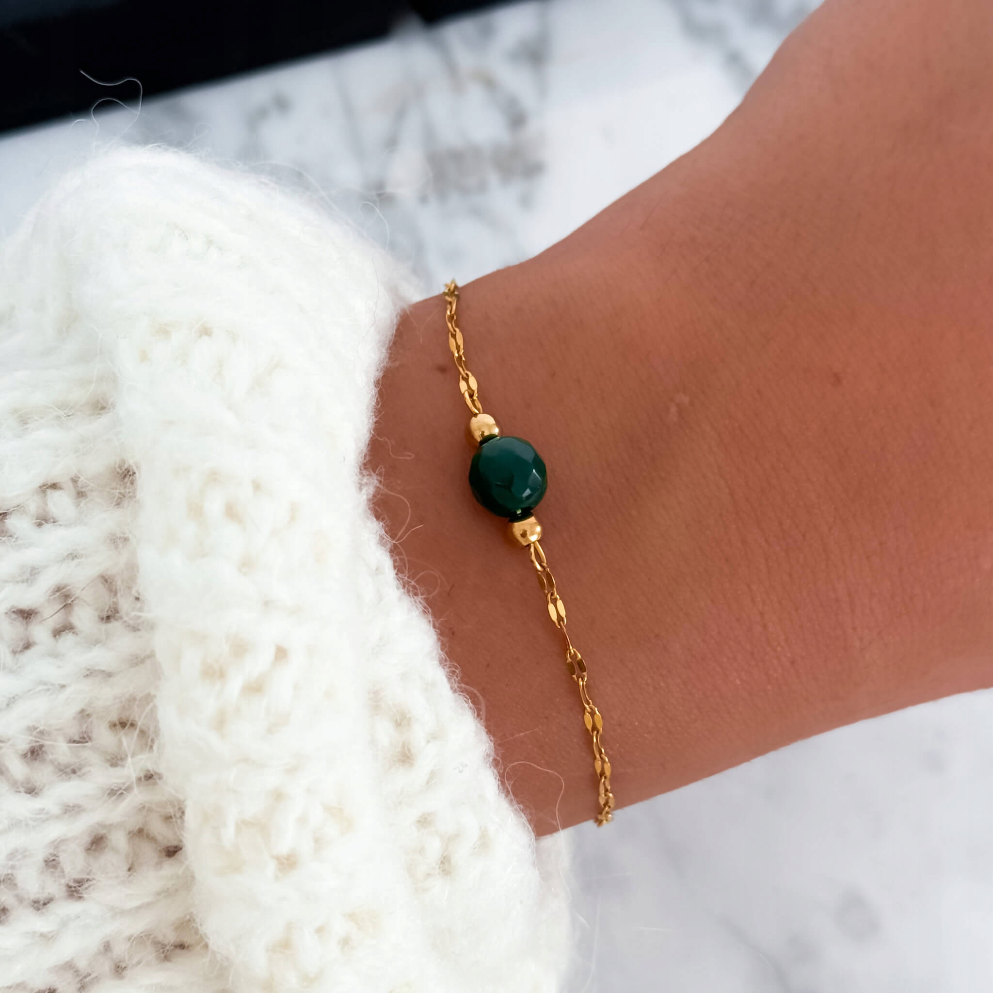 Pozłacana bransoletka z zielonym jadeitem kamień naturalny stal