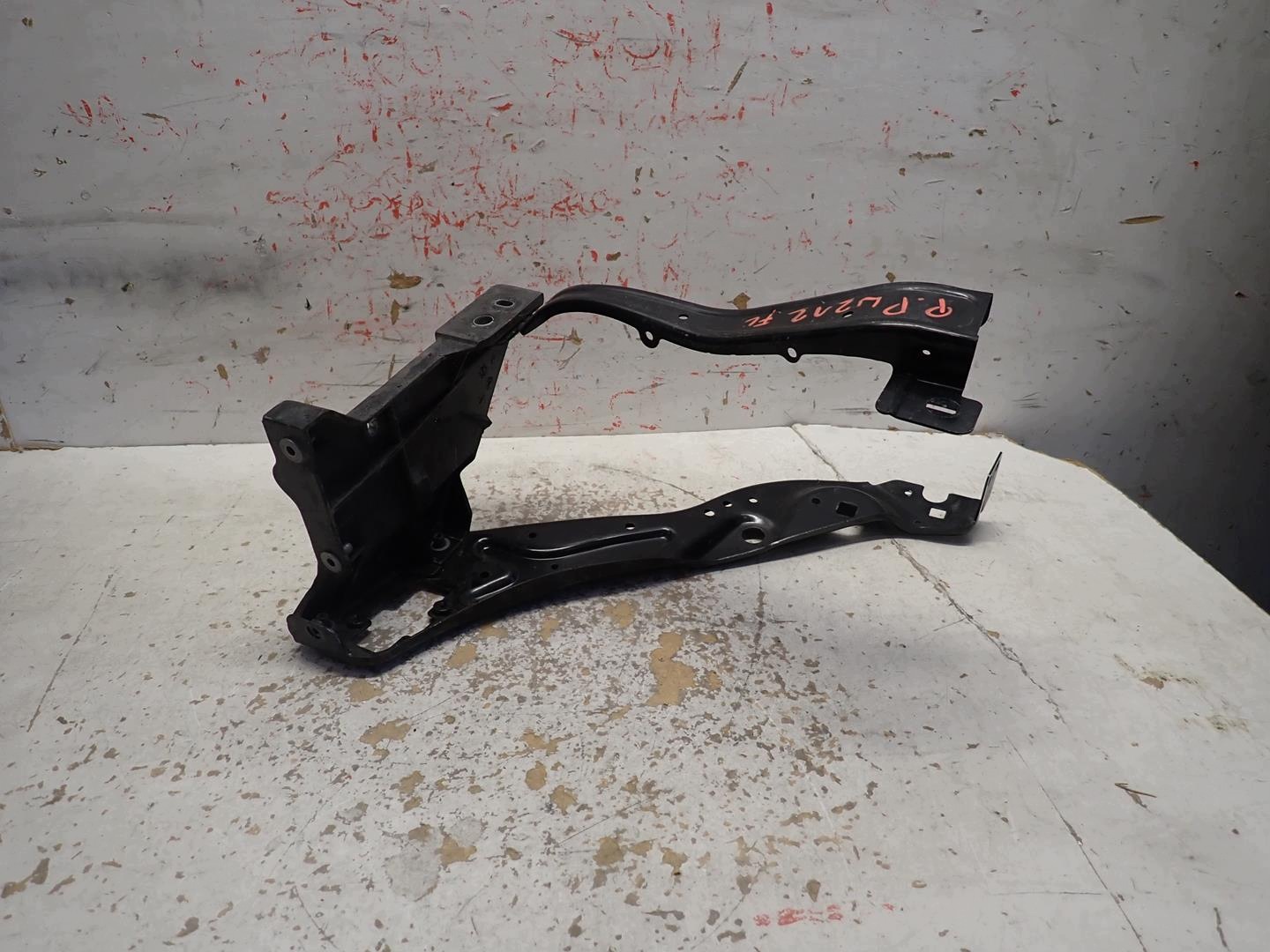 wall support okular right MERCEDES E-KLASA W212 LIFT 2013- A2126200885
