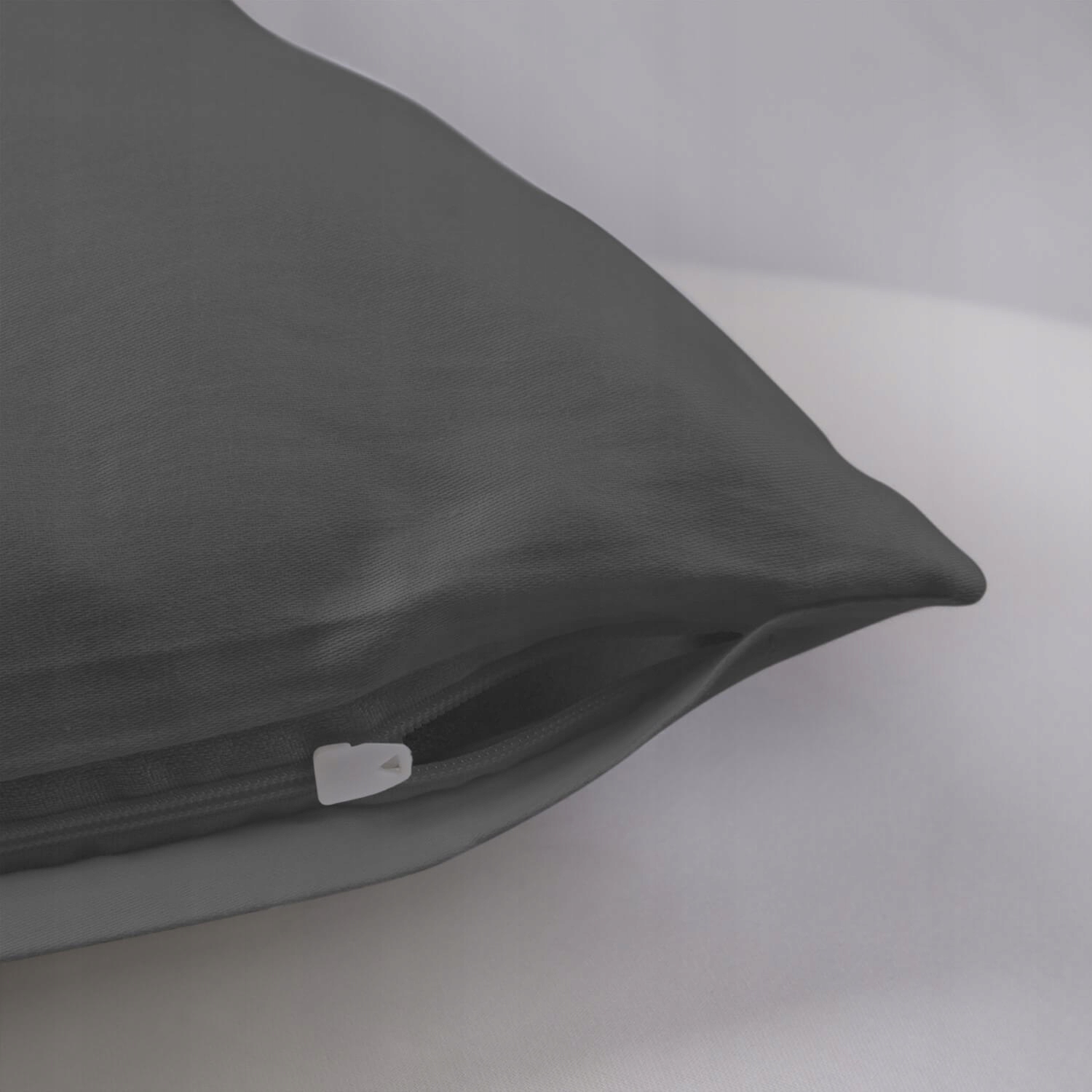 Poszewka na poduszkę BAWEŁNA SATYNOWA 50x70 SZARA Marka Darymex