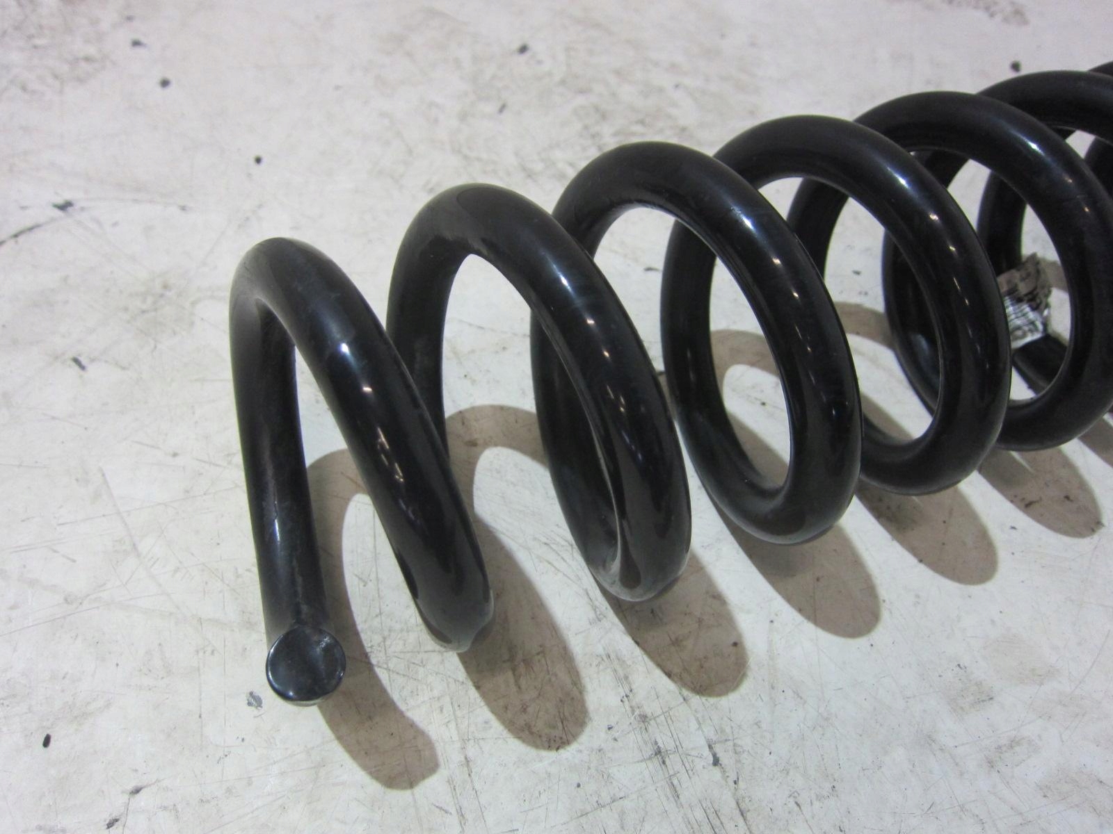 BMW F34 GT 328i spring springing rear 6851729