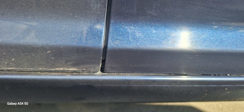 door front front right VW TOURAN KOD LAKIERU LH5X