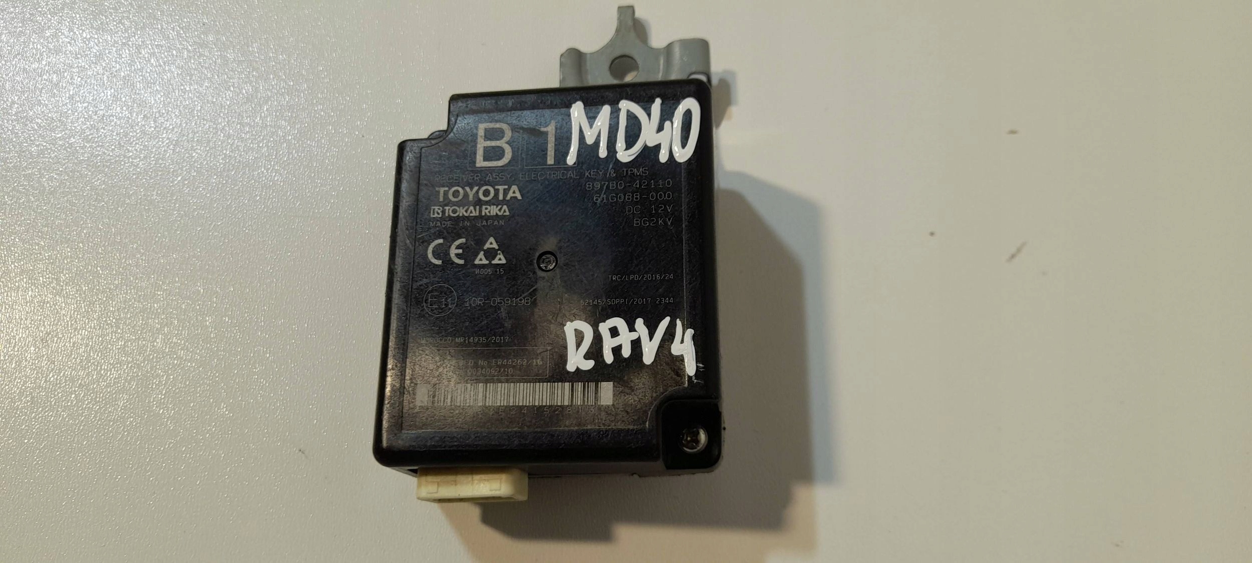 Toyota RAV 4 XA50 modulo Smart Key 897B042110 (MD40)