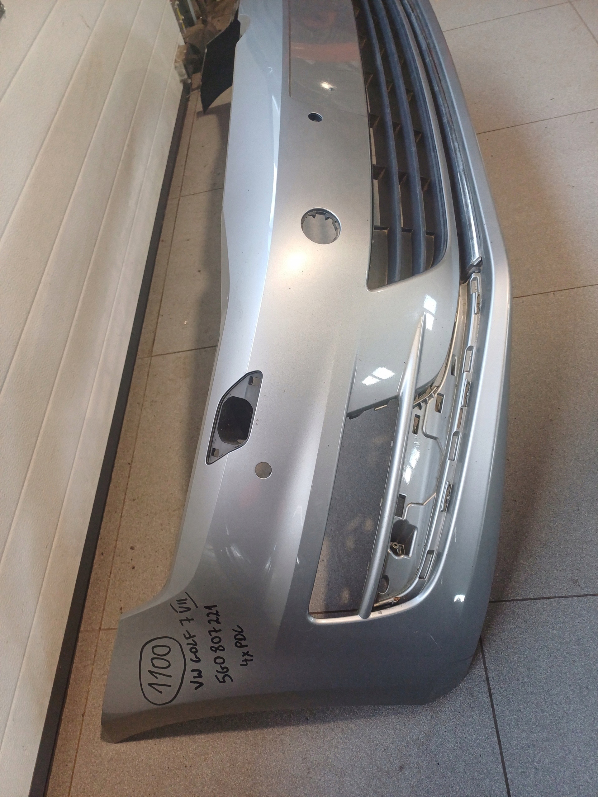 nárazník předek přední VW GOLF 7 VII 5G0807221 4 X PDC