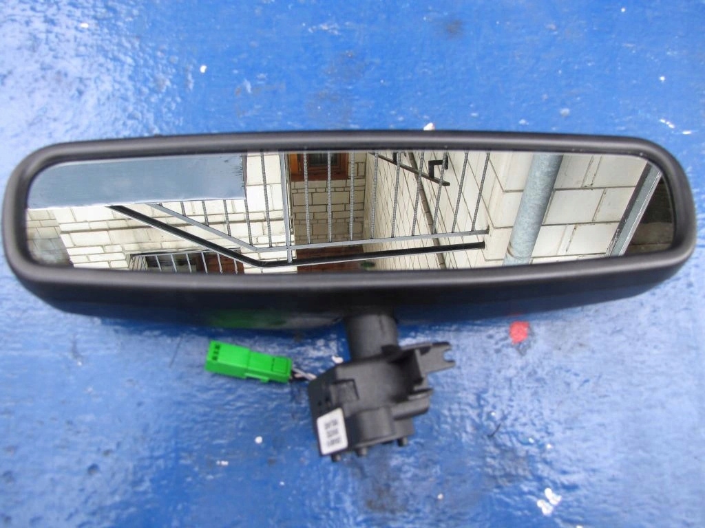 VOLVO S60 V60 XC60 - mirror inner reversely