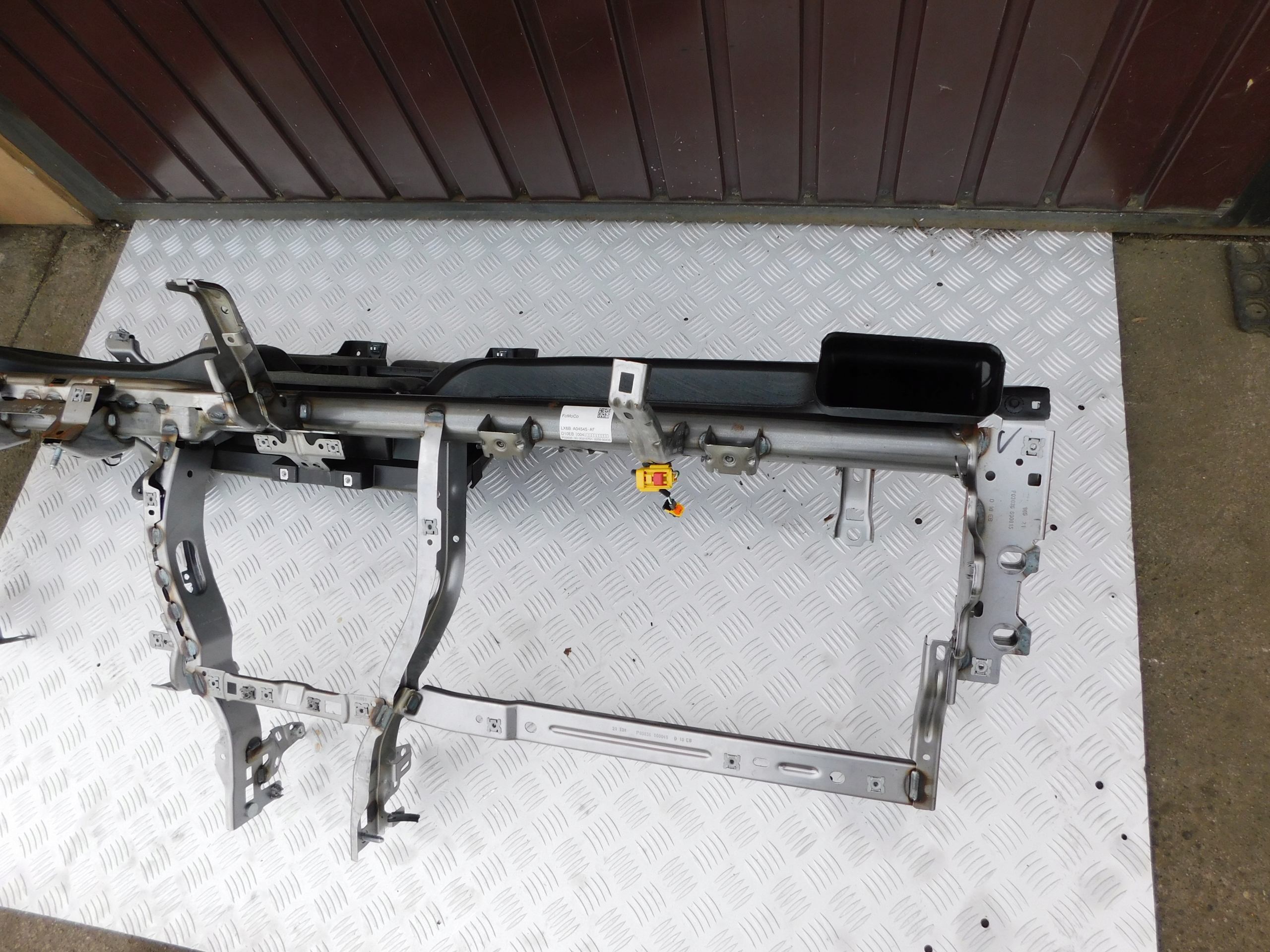 FORD KUGA MK3 Support du tableau de bord Europa