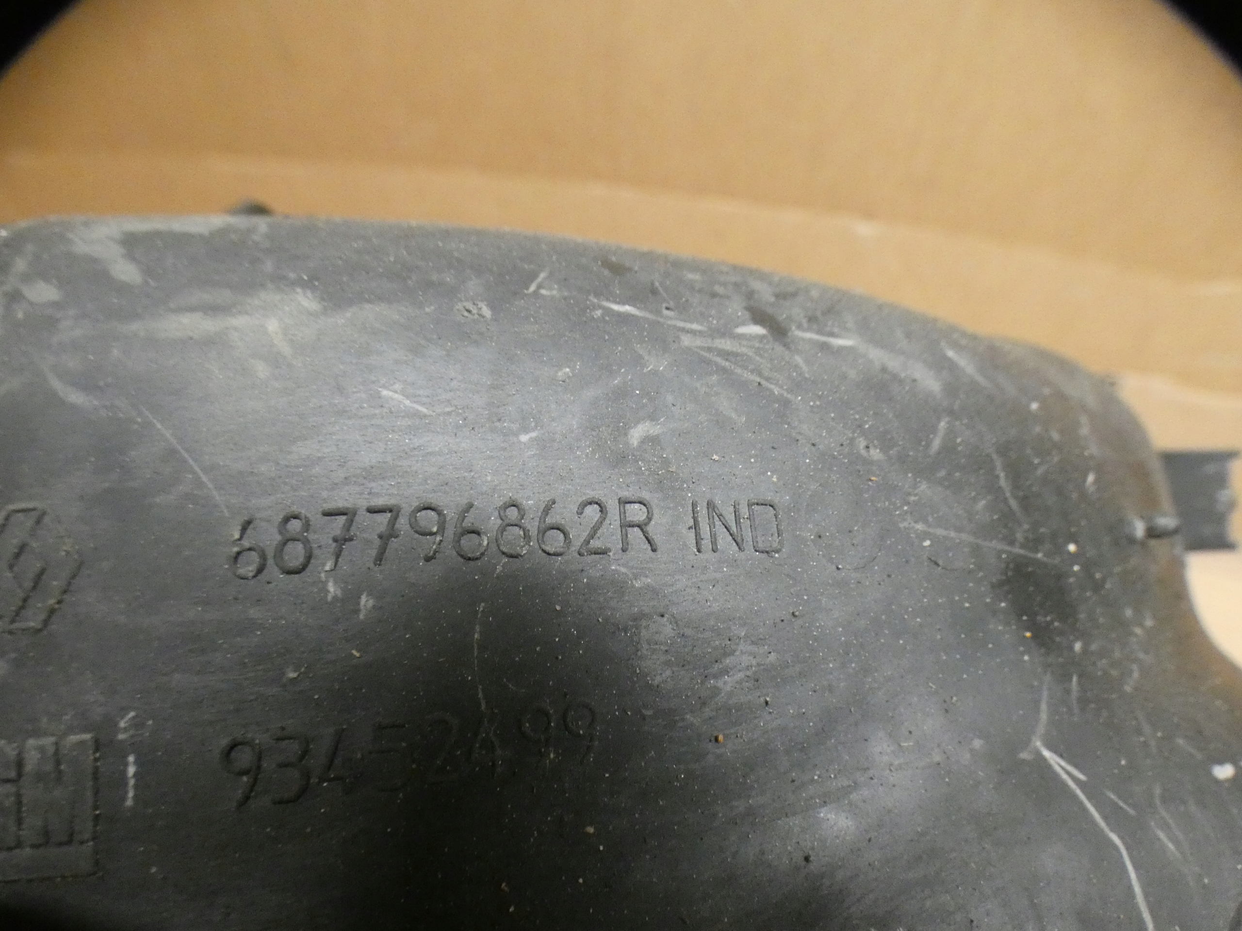 LAPACZ intake air left PRAWYTRAFIC IV