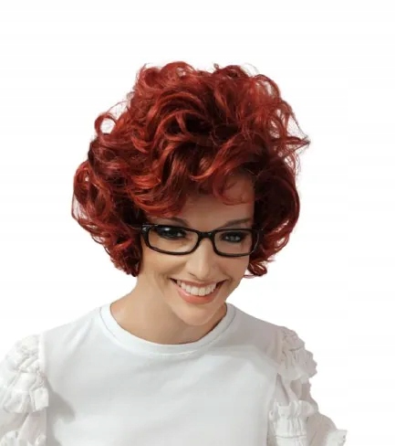 Krátká kudrnatá paruka s ofinou v barvě třešňového mixu Nessaja wigs