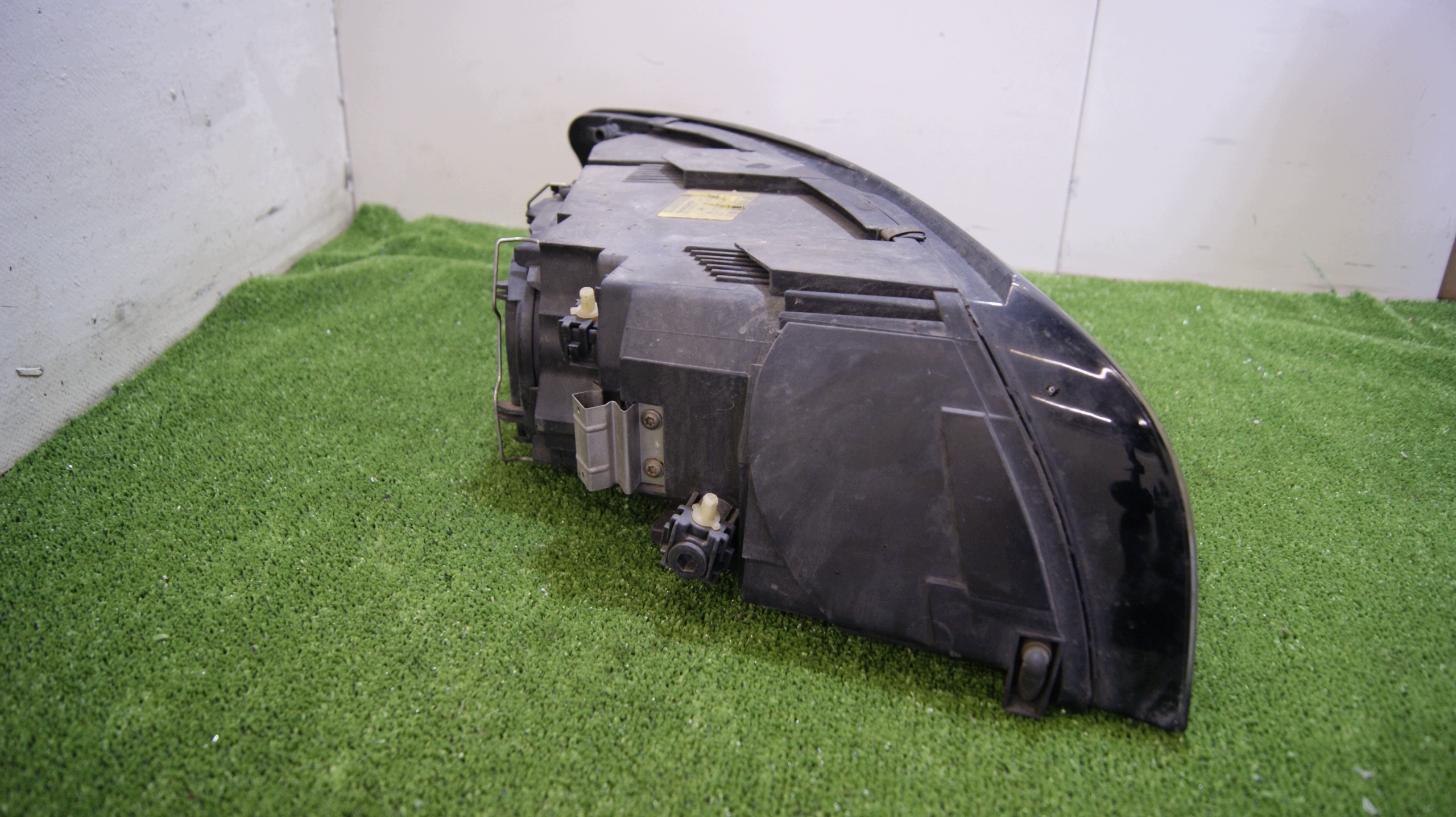 light left front VOLVO S40 II 30698873 0301198201