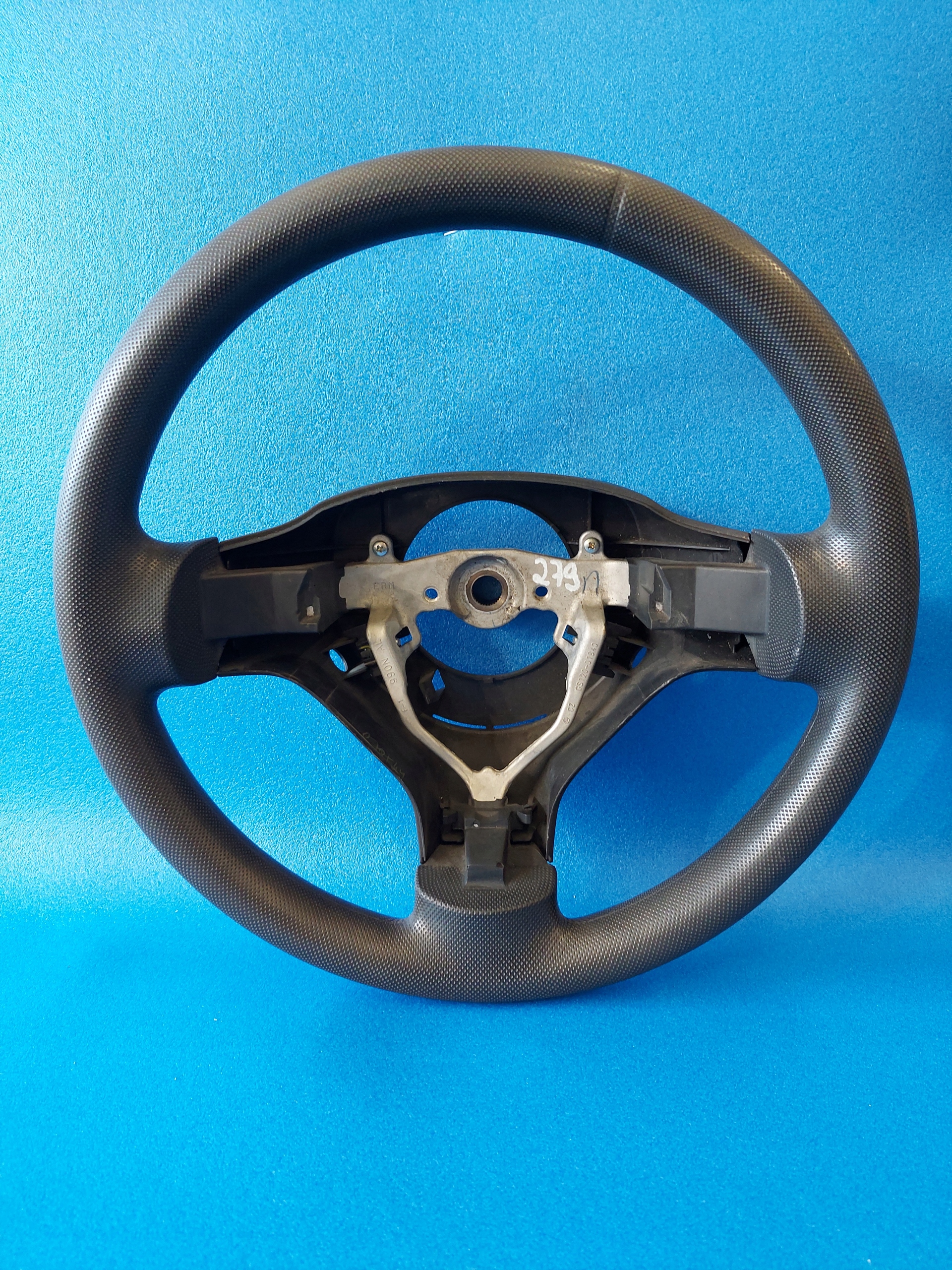 lenkrad PEUGEOT 107 GS12001840