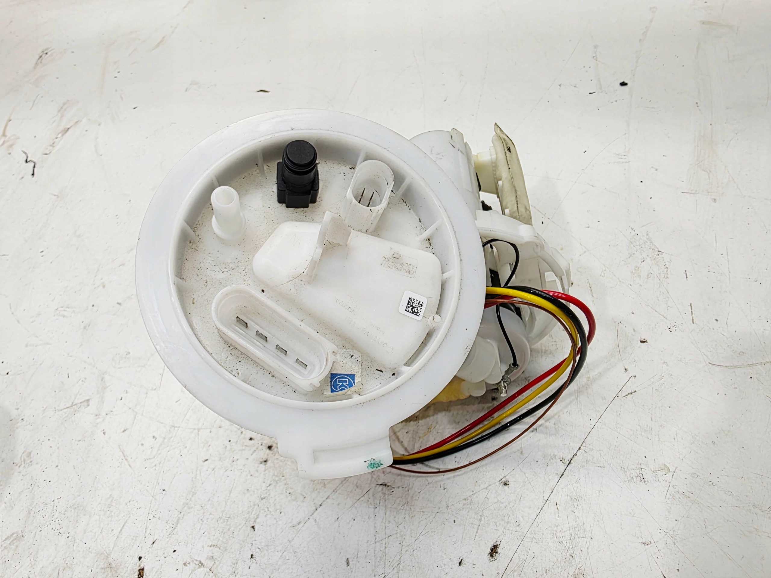 feed pump Z tanks AUDI A4 B9 TFSI 8W0919087K