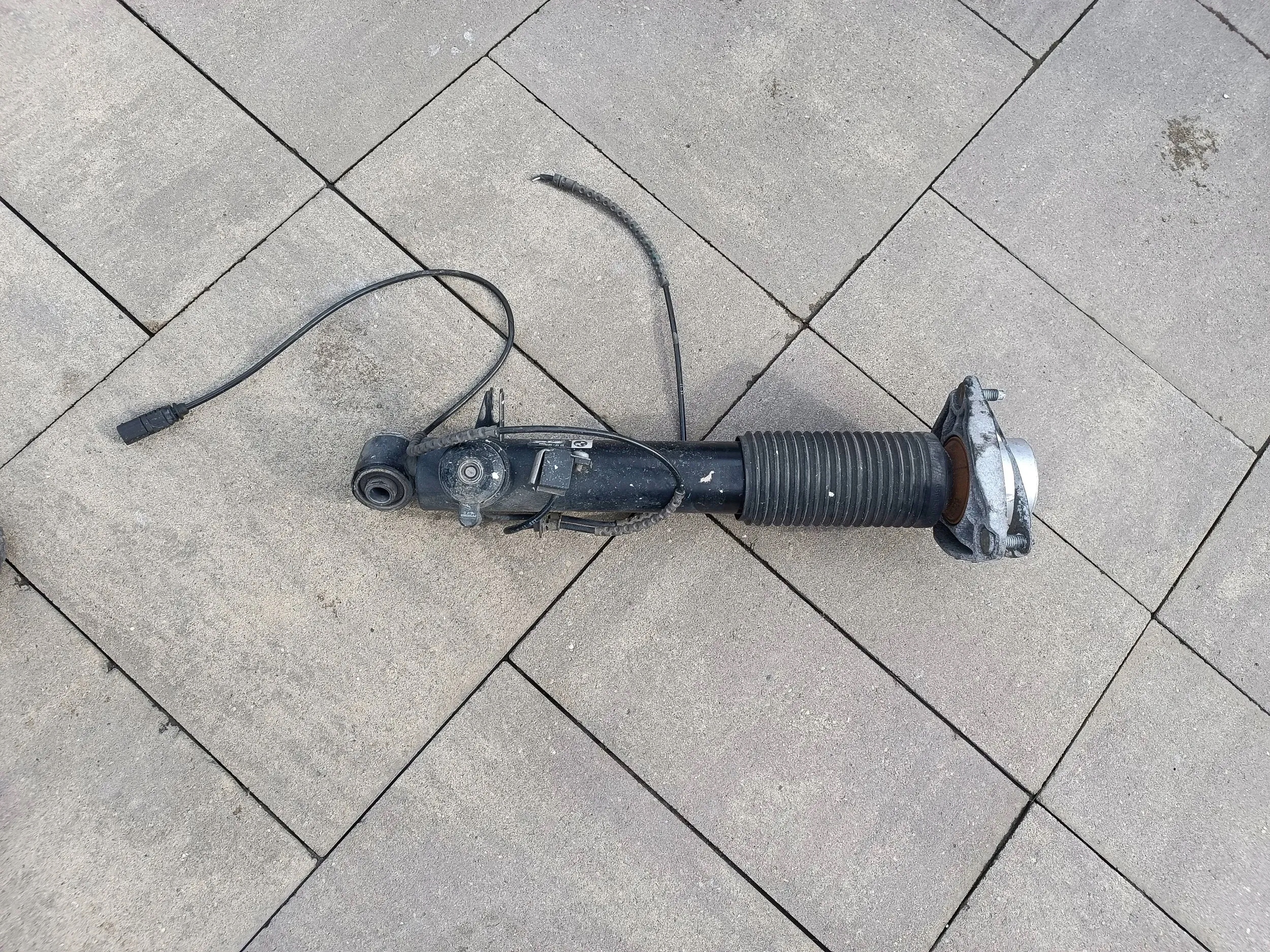 Bmw X5 F15 Амортизатор зад.