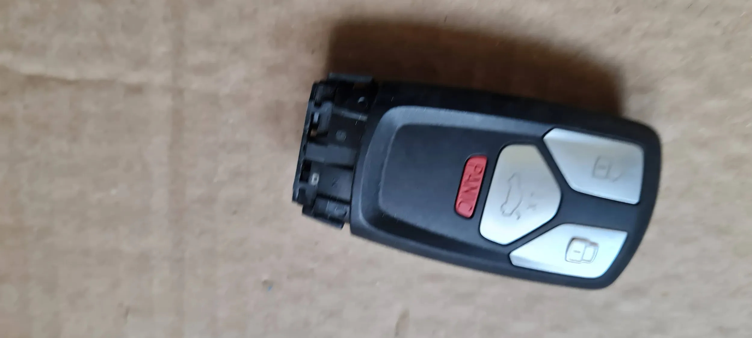 Q5 80A KLUCZYK PILOT KEYLESS USA 4G0839016G Producent części Audi OE