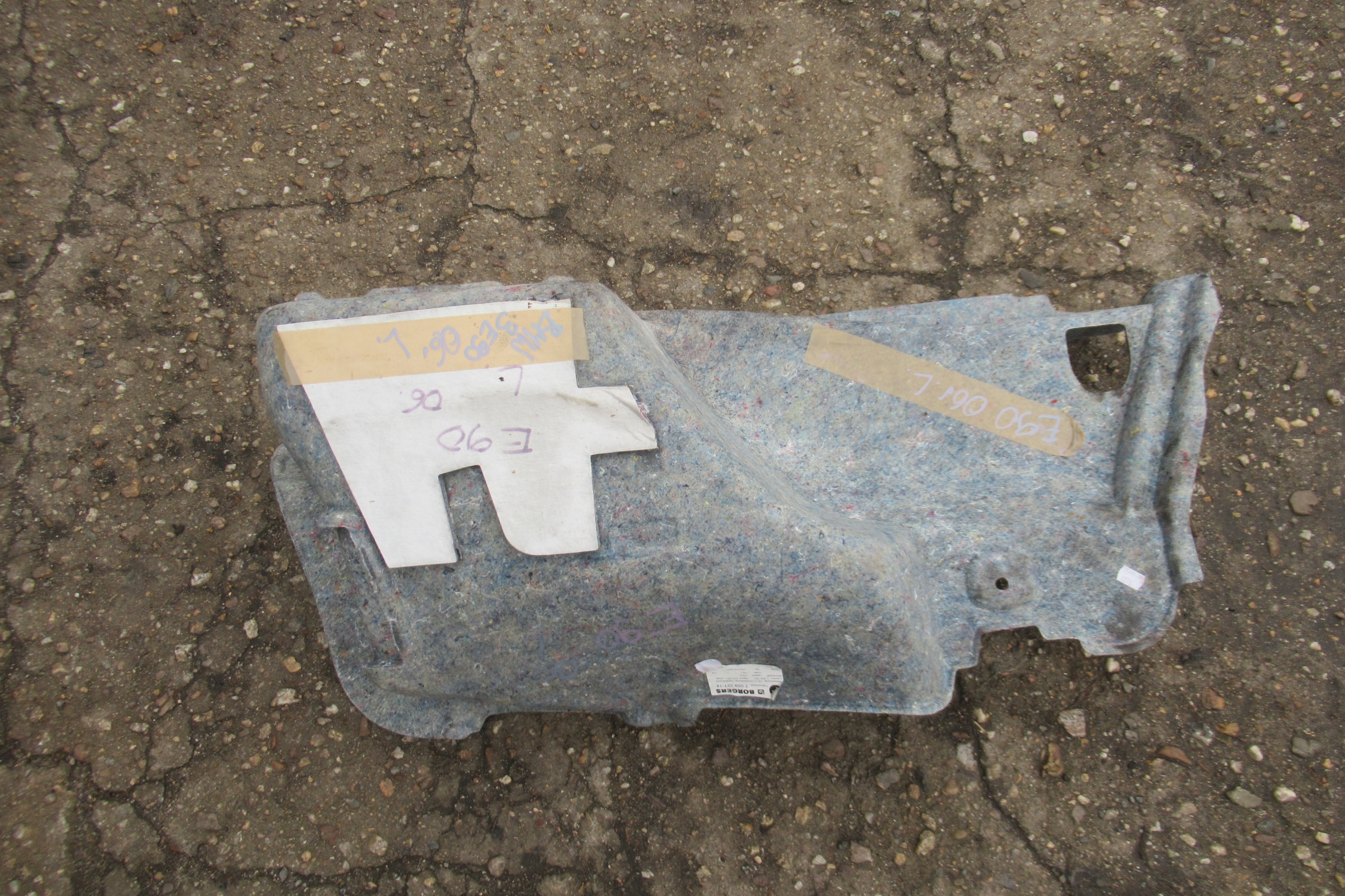 BMW E90 side upholstery boot left 7059227