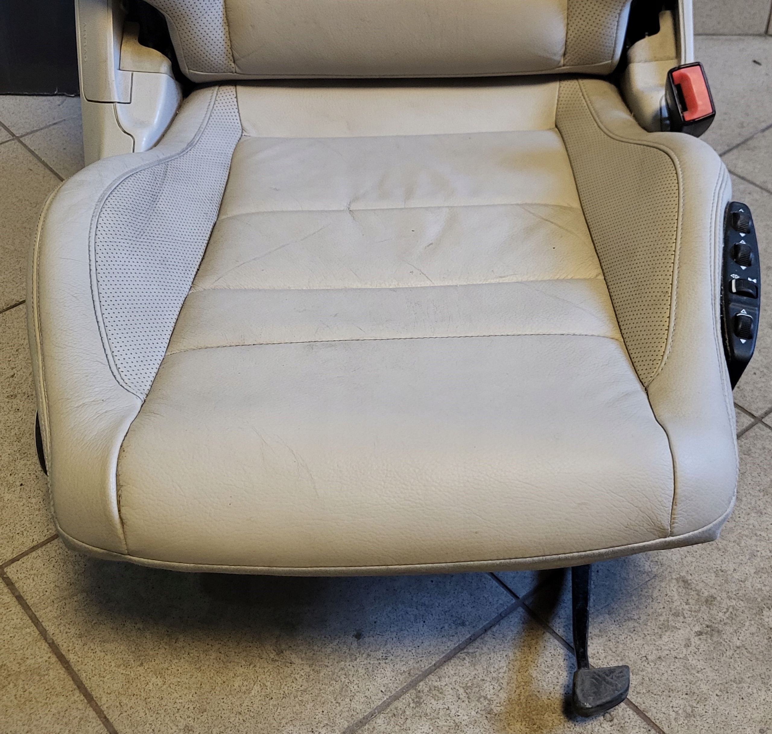 seat right front leather Mercedes E W207 COUPE OE EUROPA