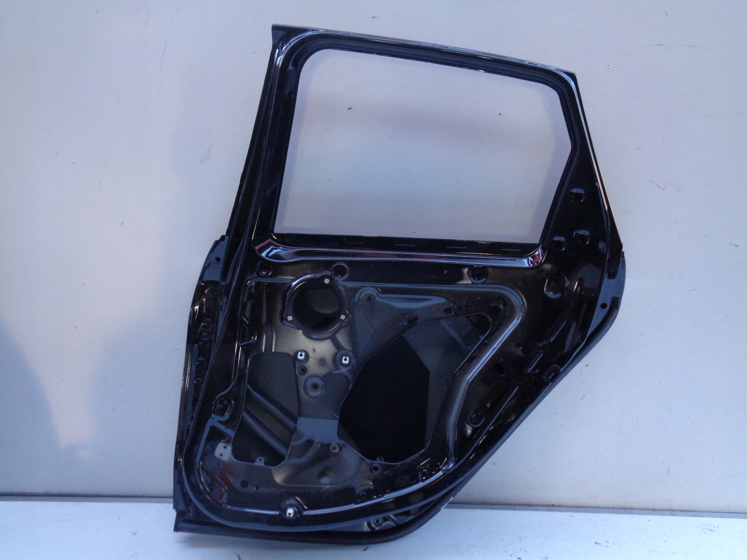 door right rear. BMW 2 F45 ACTIVE TOURER NR 39051