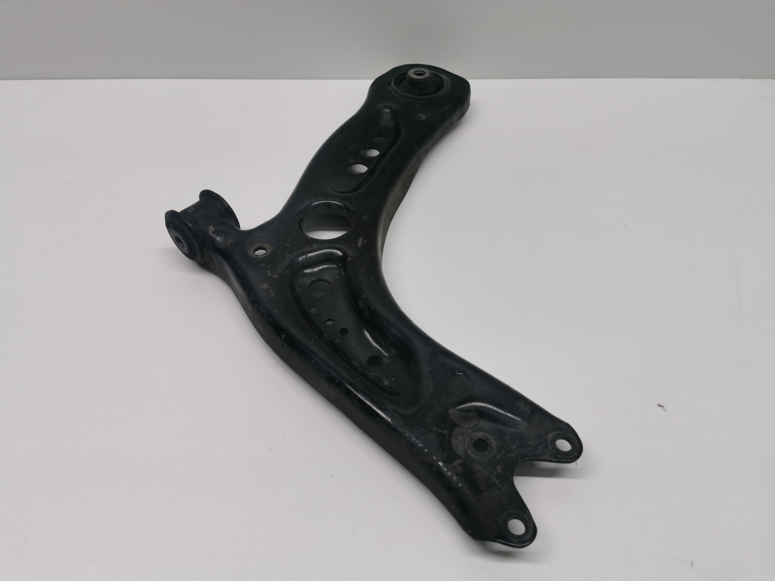 arm left front SKODA OCTAVIA III 5Q040715