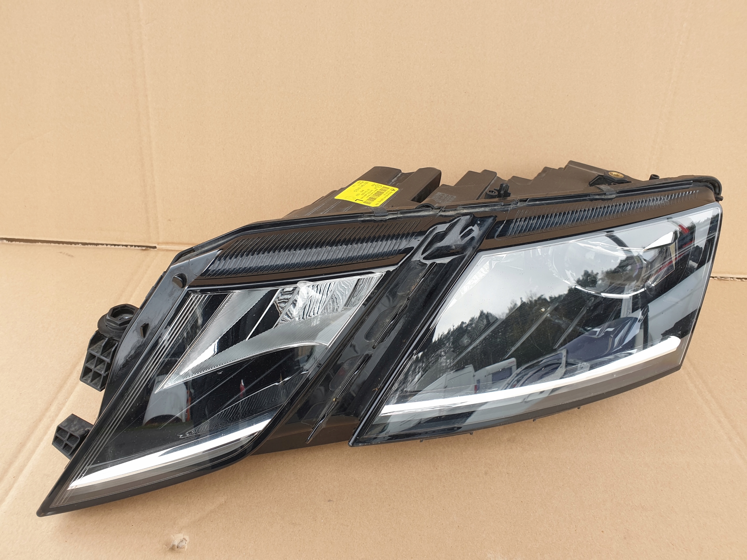 SKODA OCTAVIA III LIFT LAMPA FULL LED 5E19410145D