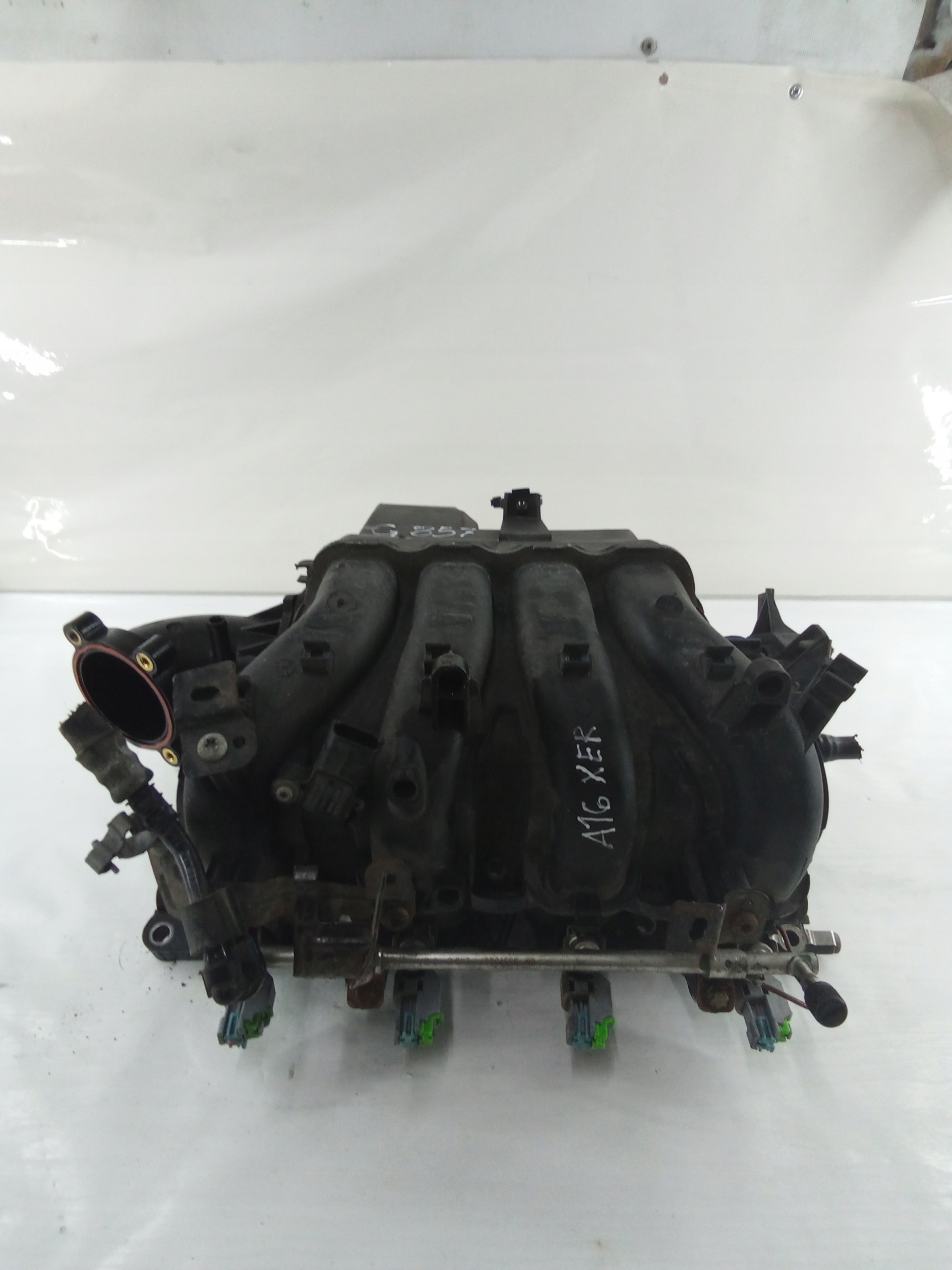 G857 впускной коллектор OPEL ASTRA J 1.6 55573811