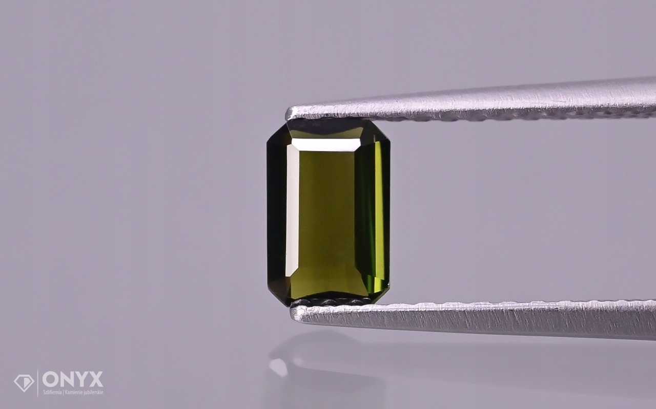 Turmalín fazetovaný oktagon 6x4 mm