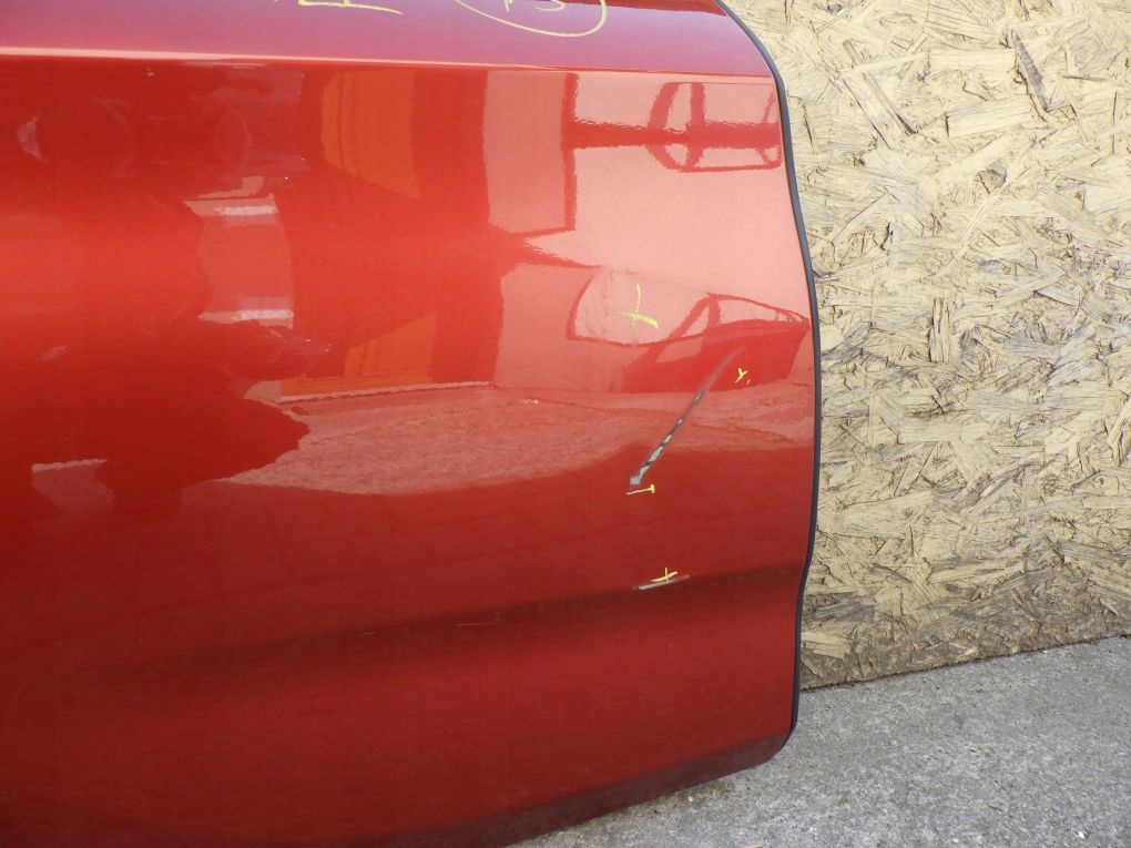 BMW F45 2 ACTIVE TOURER 14- door right rear.