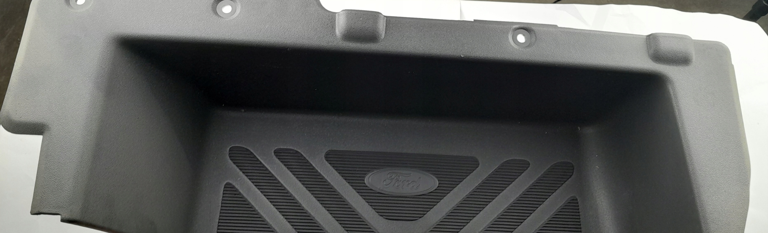 STOPIEŃ PRÓG LEWY FORD TRANSIT MK6 2001-2006