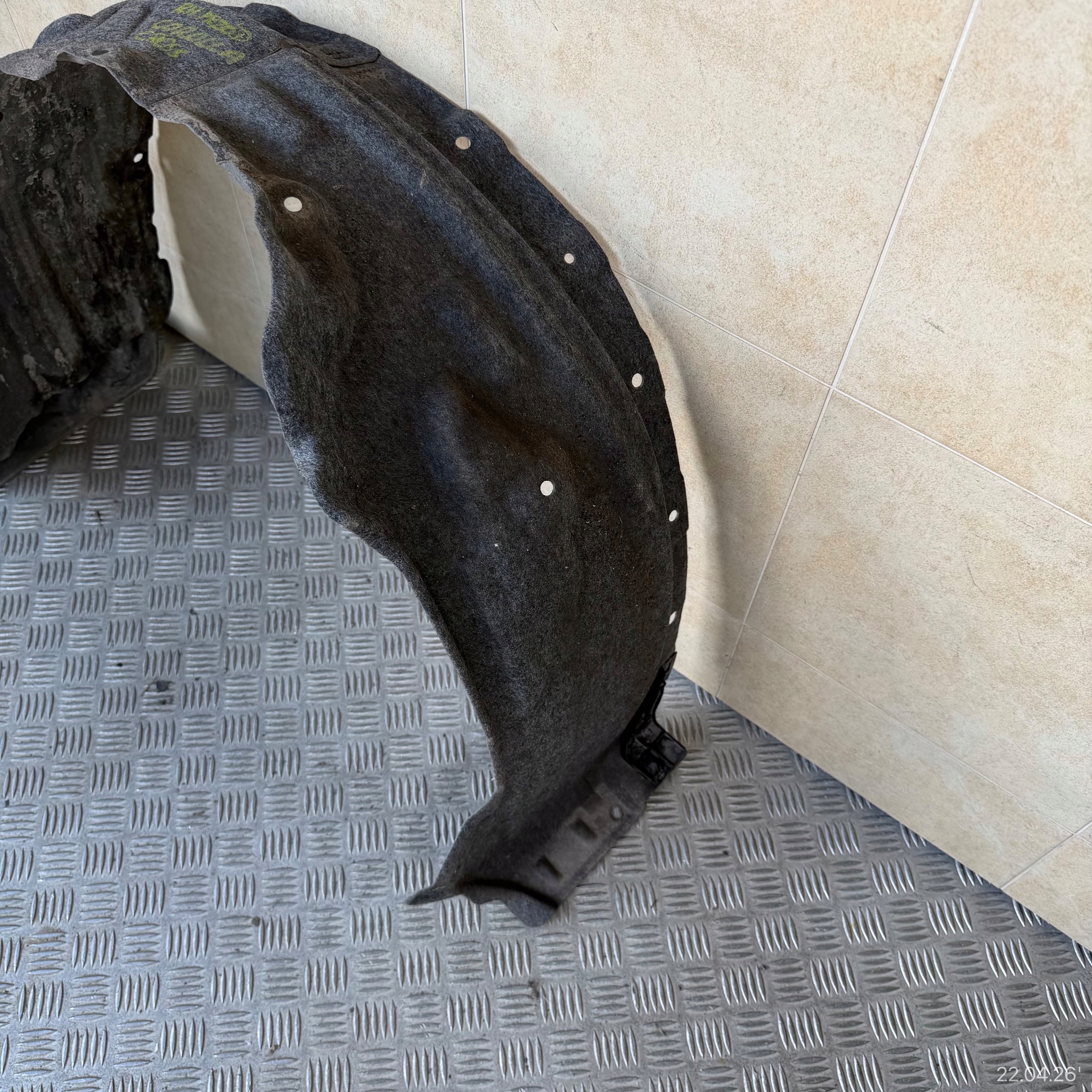 mudguard front right TOYOTA COROLLA CROSS 2025 ROK