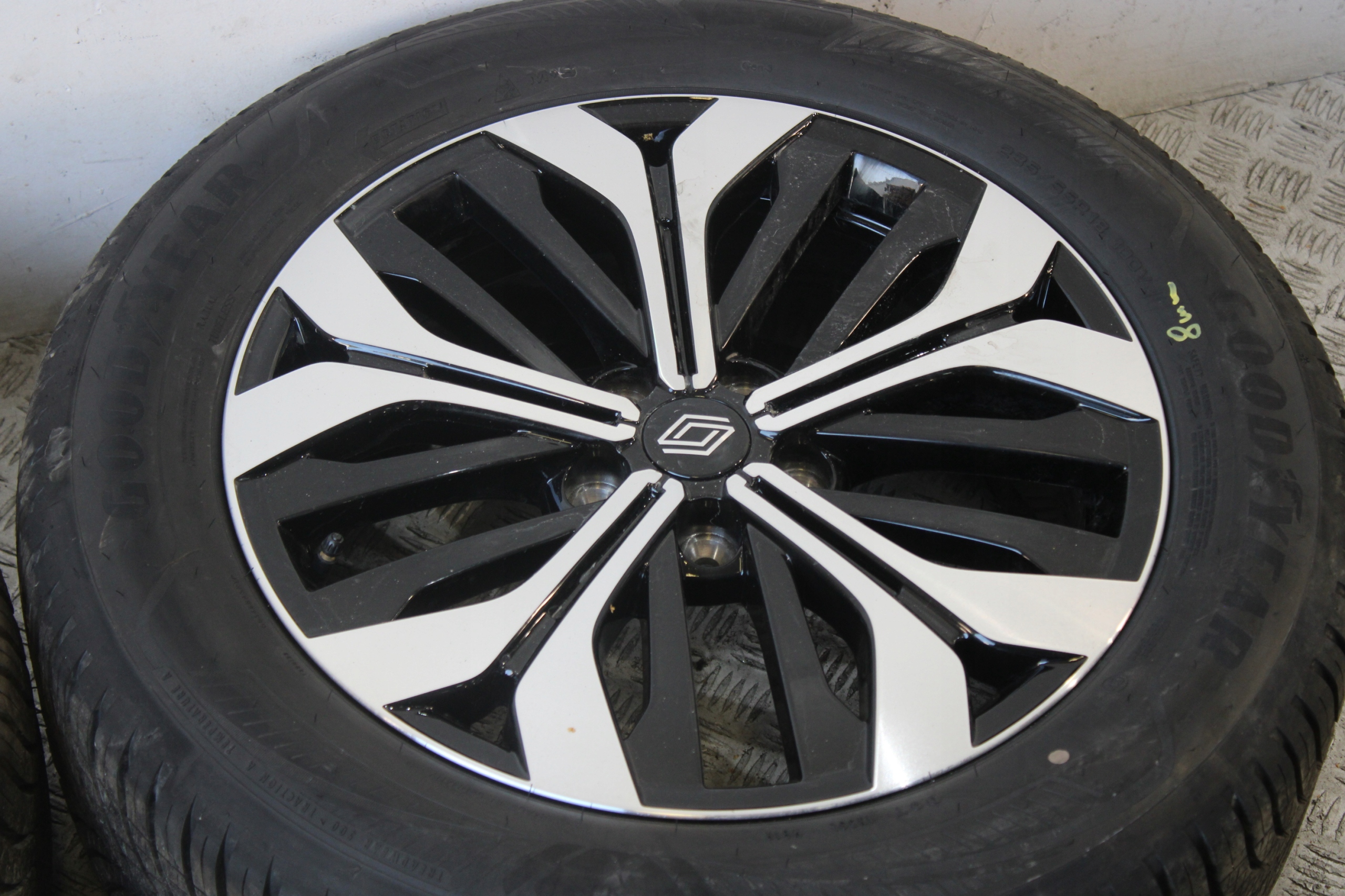 wheels discs disc 235/55 R18 RENAULT AUSTRAL