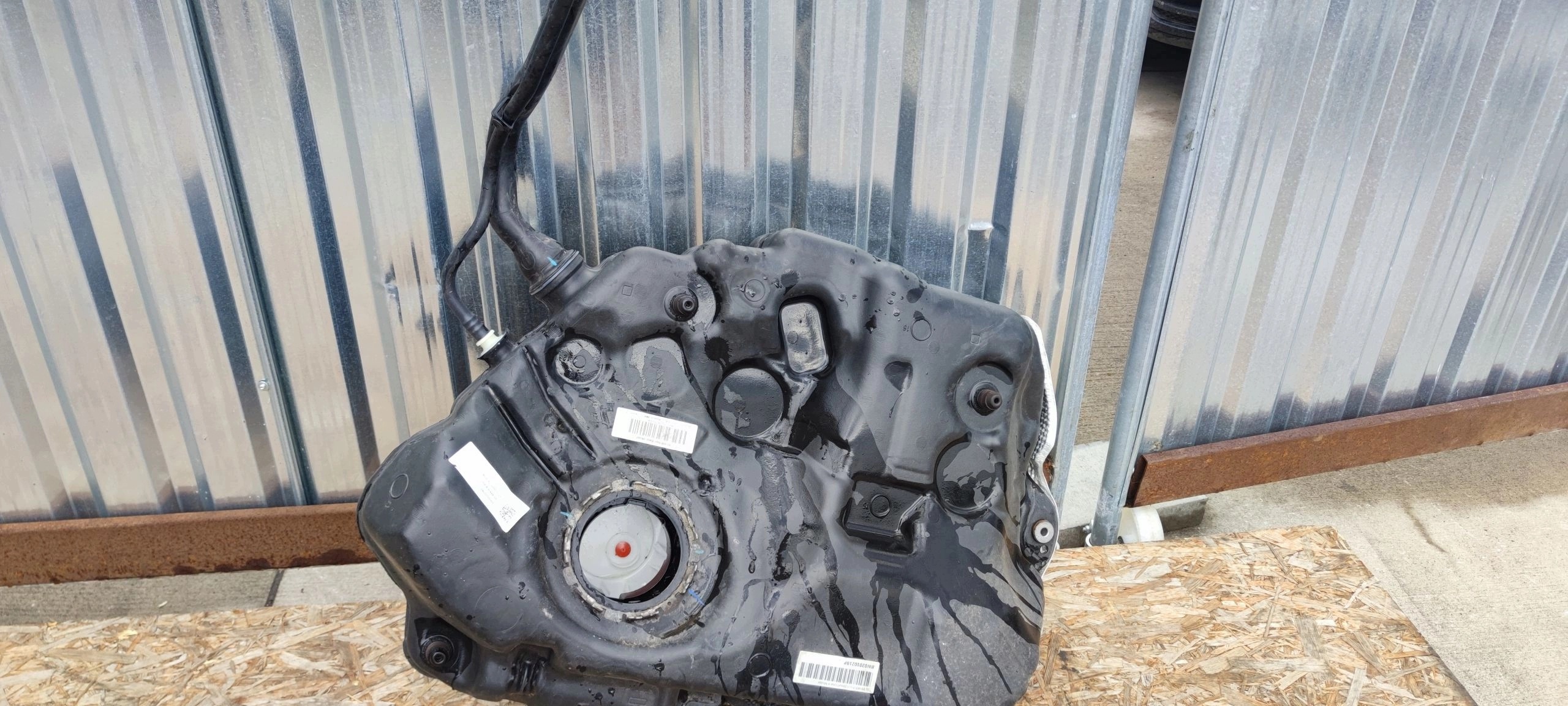 kraftstofftank tank AUDI A4 B9 A5 8W 8W0201021BP