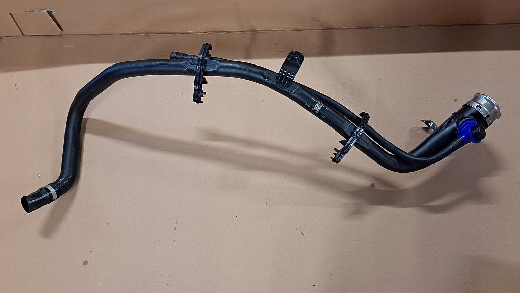 WLEW PRZEWOD PALIWA RURA 7439932 BMW X5 G05 X6 G06 DIESEL