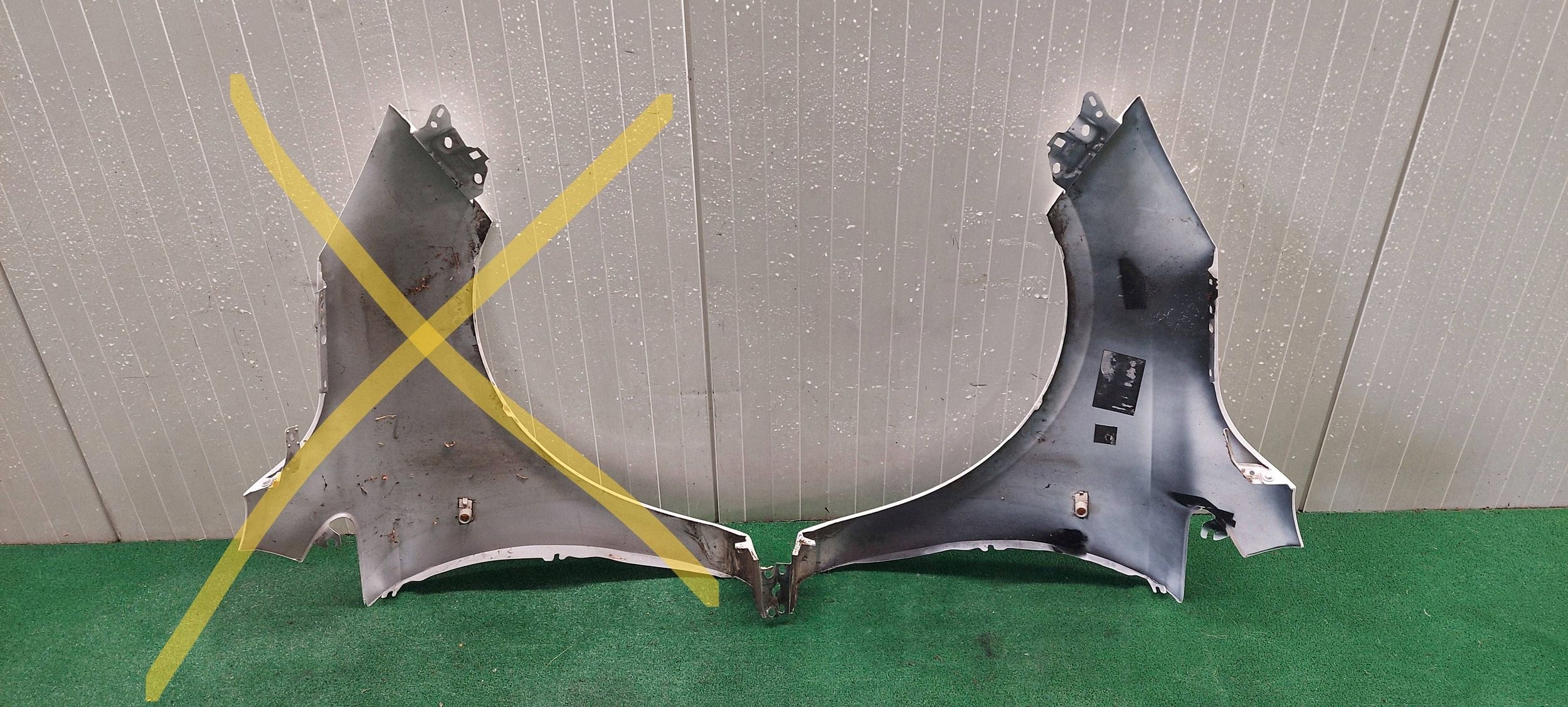 fender right front OPEL CORSA E LAK: Z40R