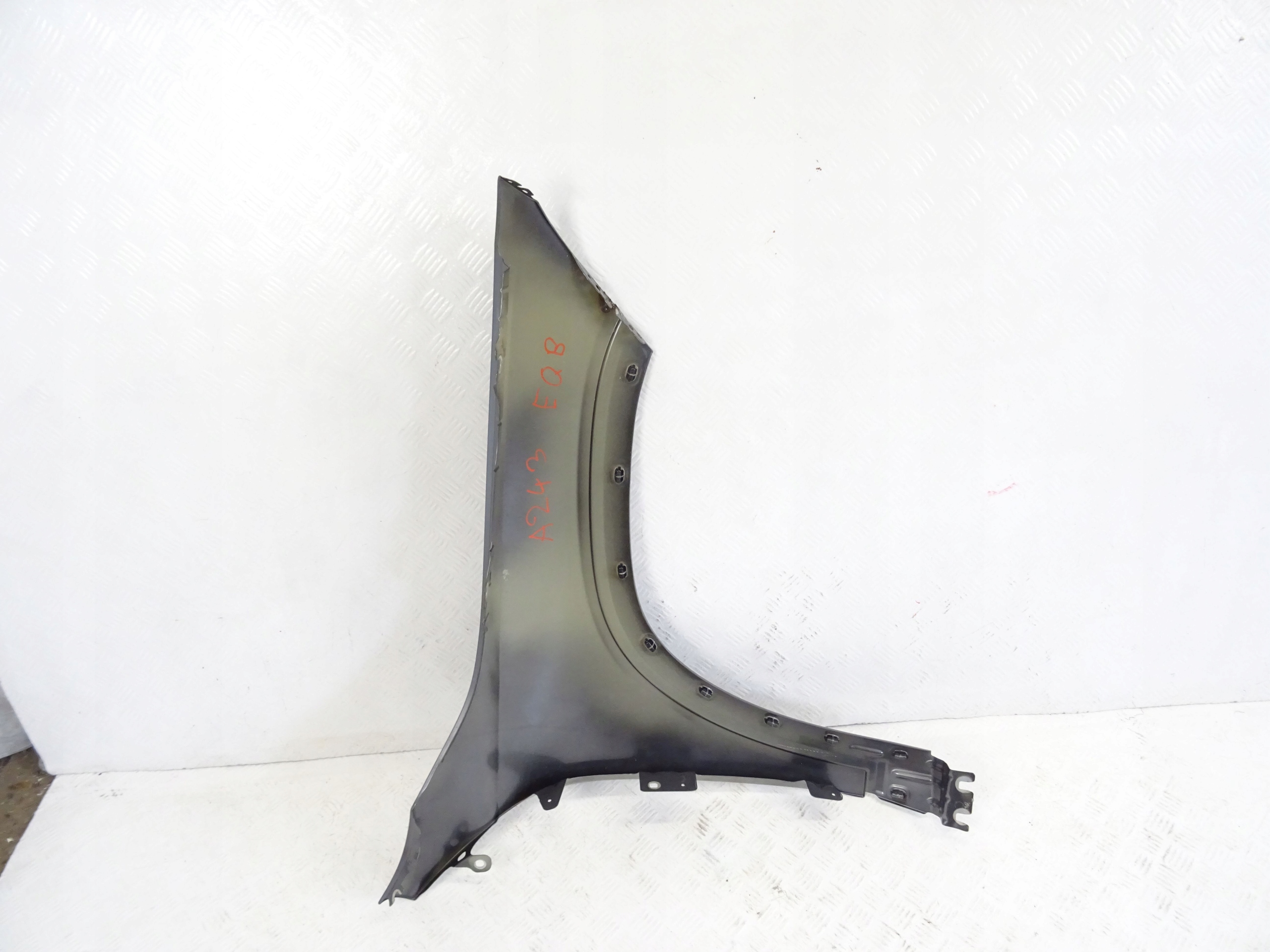 MERCEDES EQB 243 fender left front front