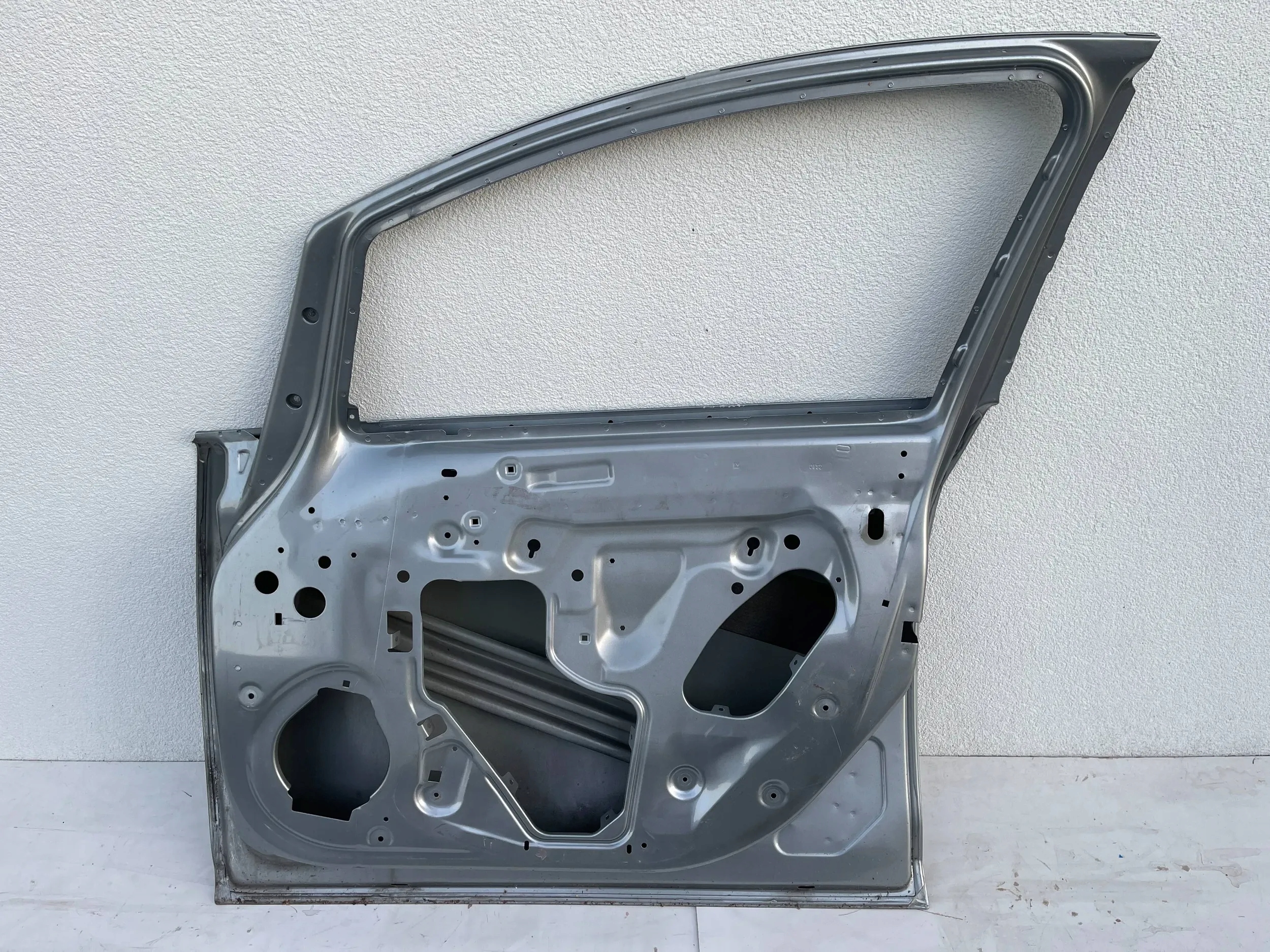door front front right Opel Astra J 4 IV 10