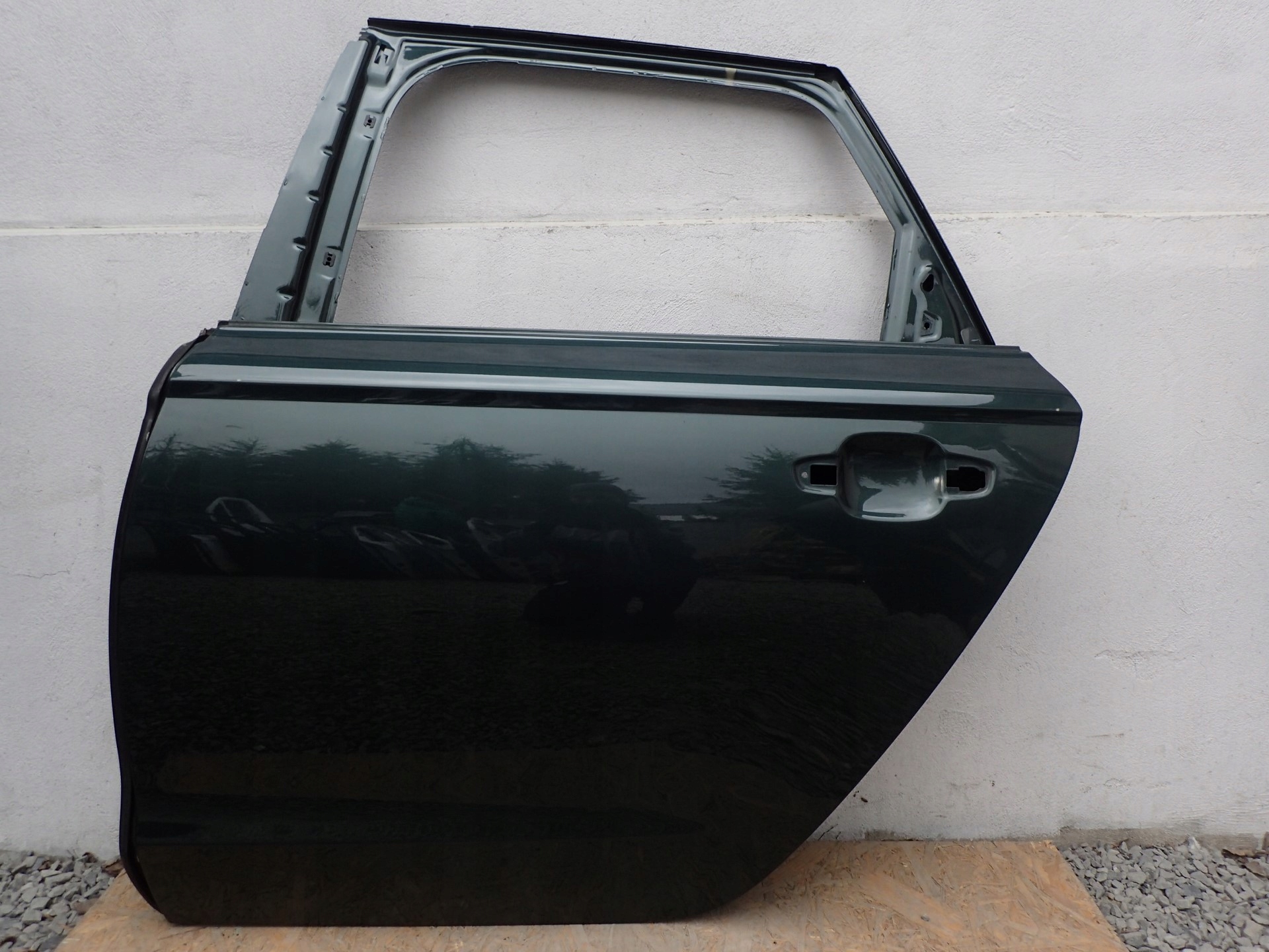 door left rear. left rear part AUDI A6 C7 4G KOMBI