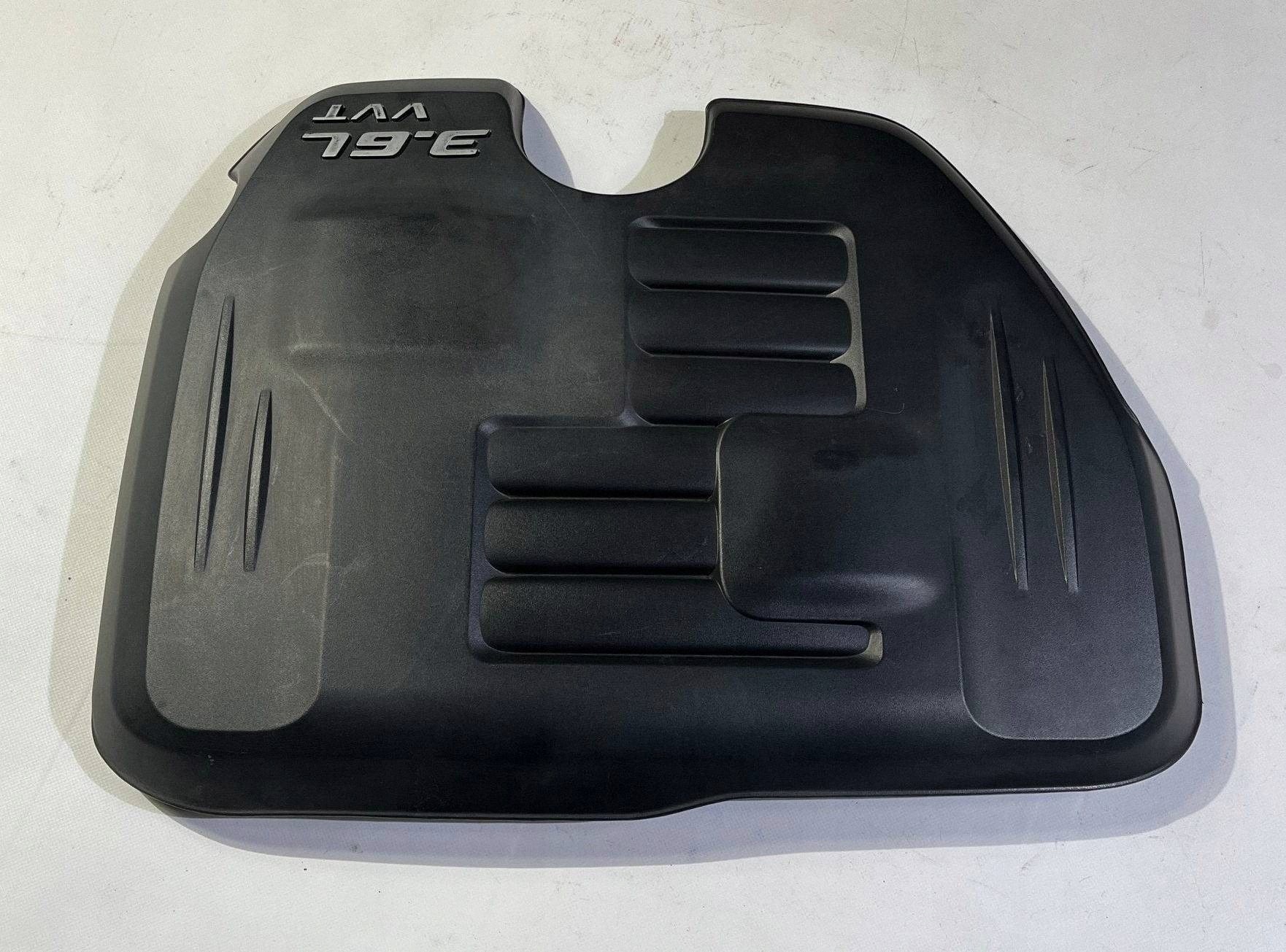 cover upper engine housing cover 3.6 V6 Dodge Charger Challenger 2015