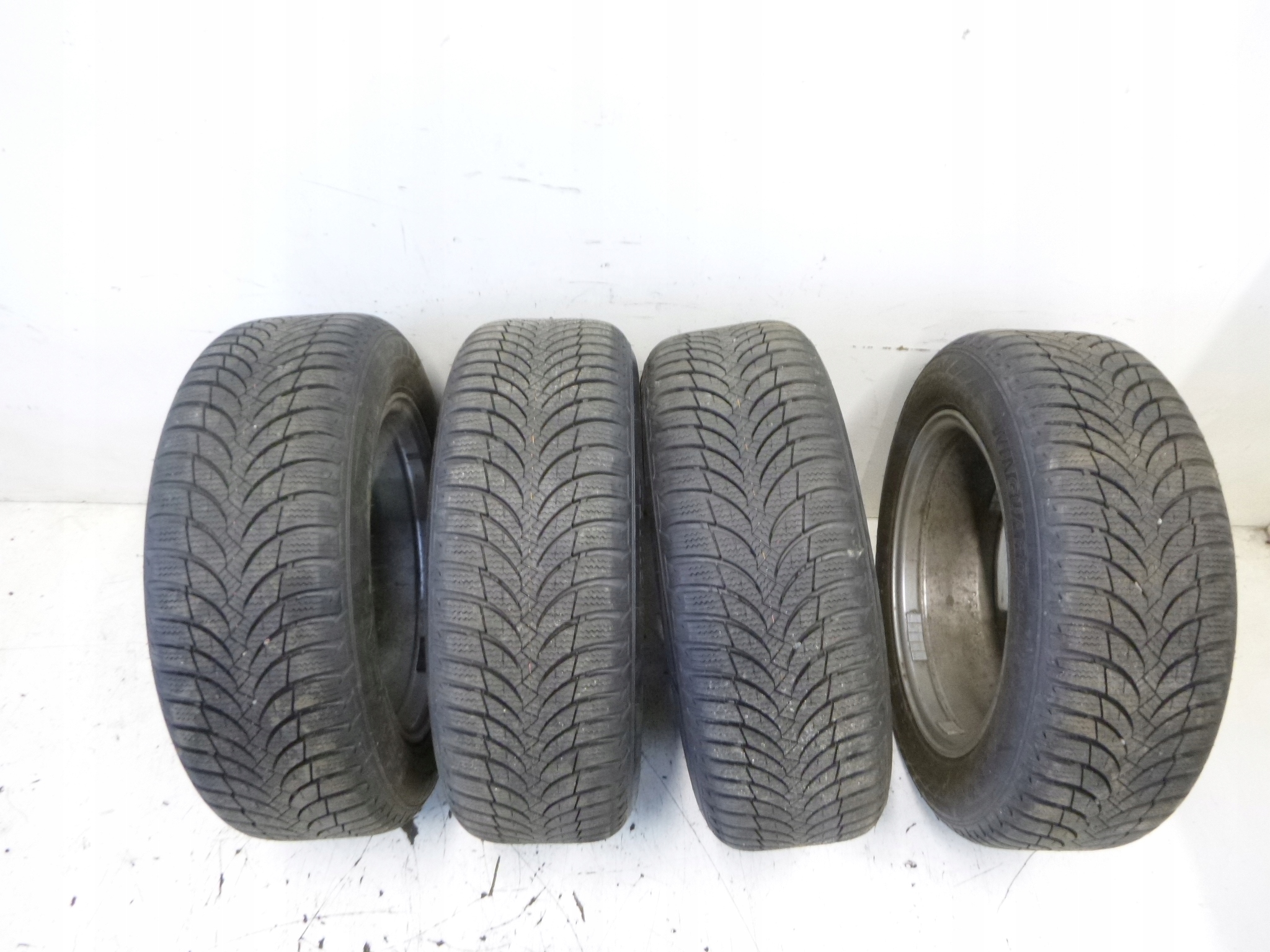 Felgi ALUMINIOWE + Opony Seat Ibiza III 185/60/14 5x100 GOLF FABIA Marka opon Nexen