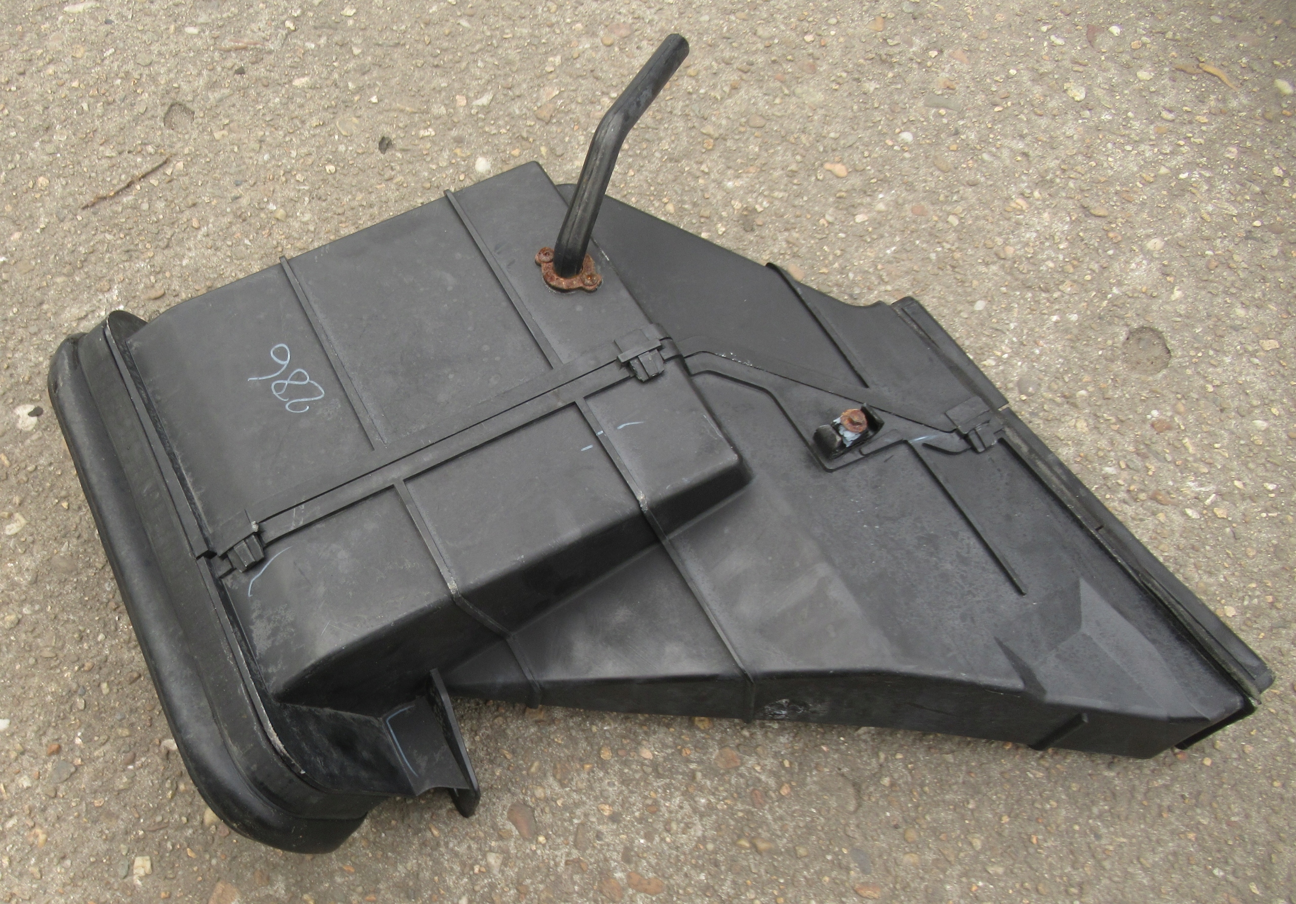 TRANSIT MK7 2.2 TDCI intake air 6C11-18713 GB
