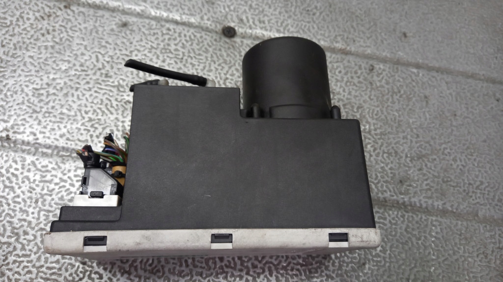 POMPKA ZAMKA CENTRALNEGO AUDI A4 B5 1.9TDI 98R KOMBI