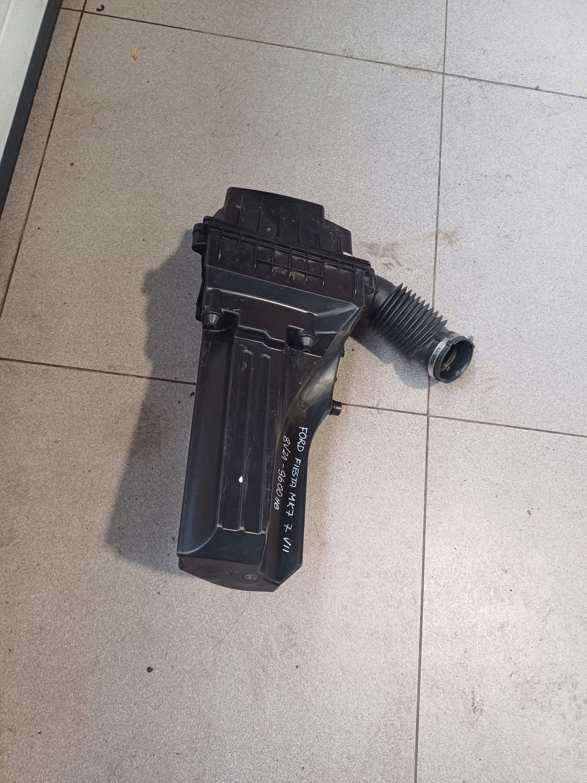 Gehäuse filter luft FORD FIESTA MK7 VII 8V21-9600HB