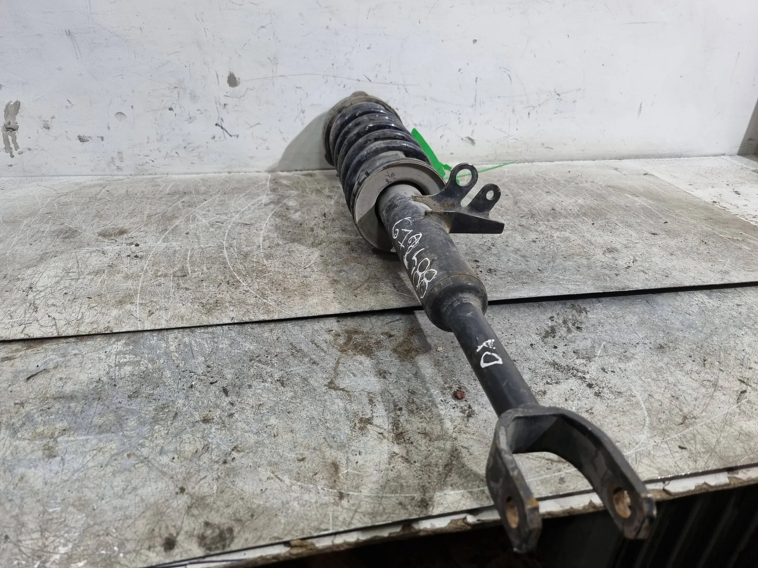 shock absorber right front 6797766 BMW 5 F10 F11