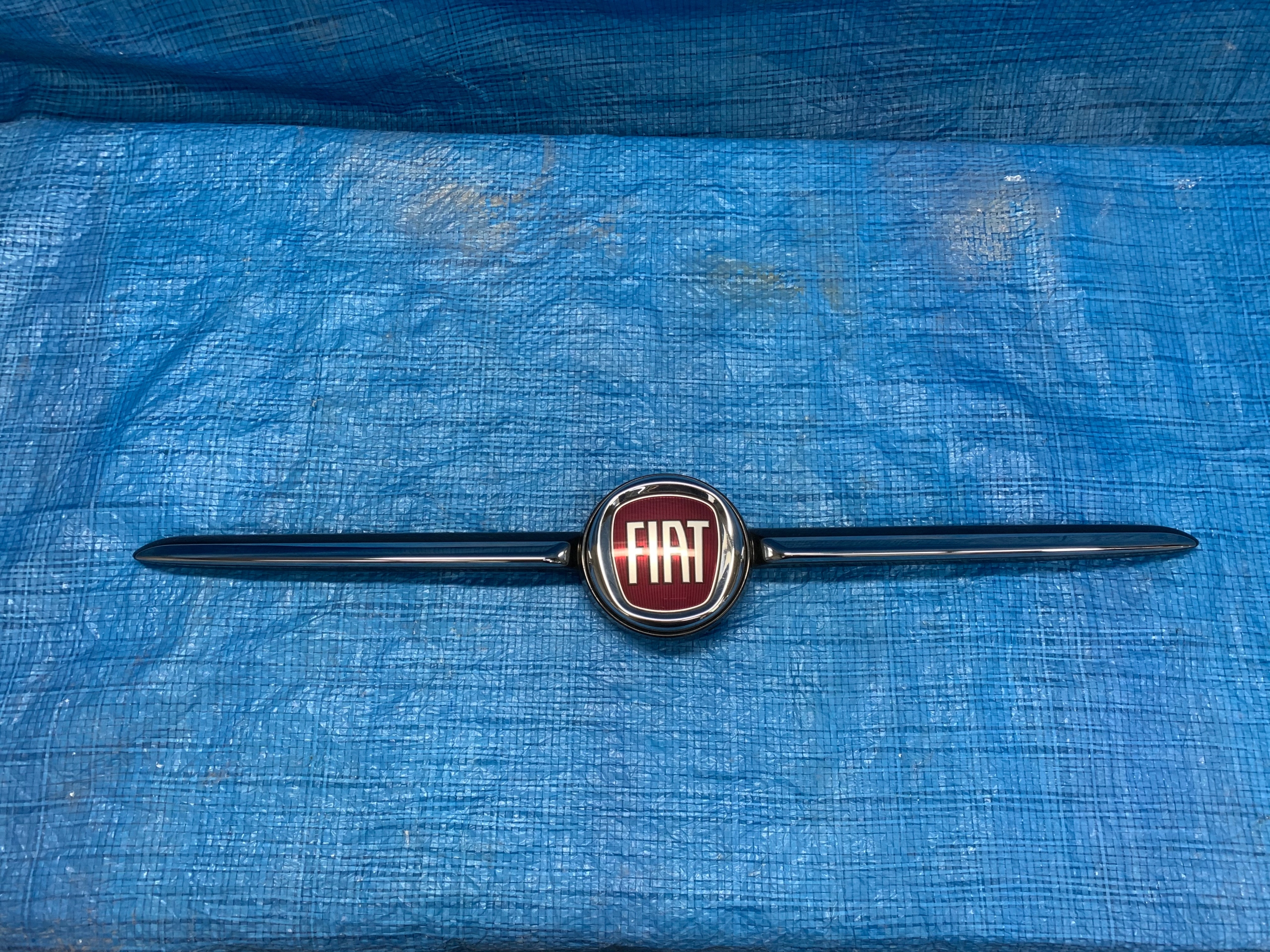 FIAT 500 рестайлинг решетка радиатора